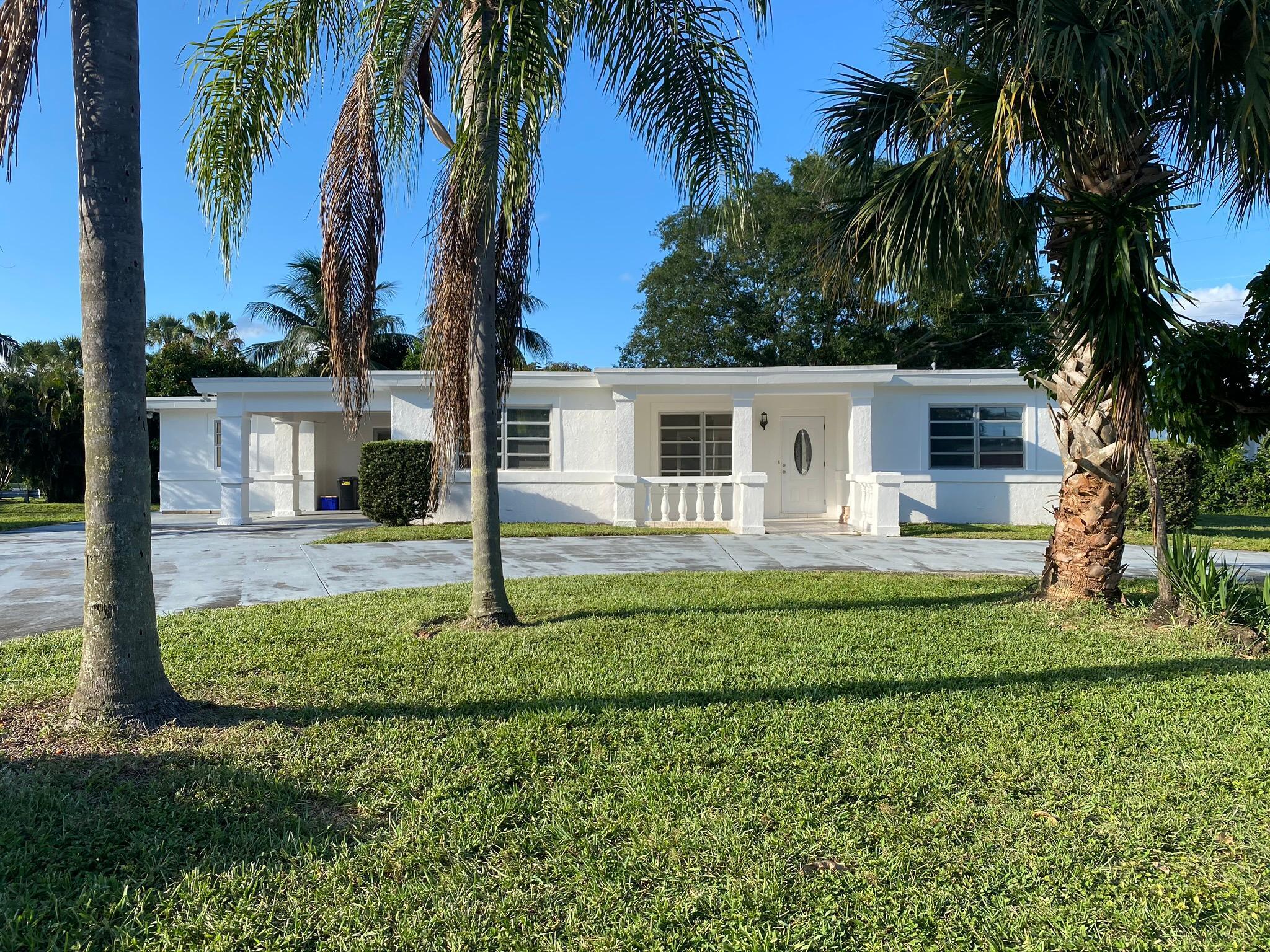 7500 W Lake, Lake Clarke Shores FL 33406