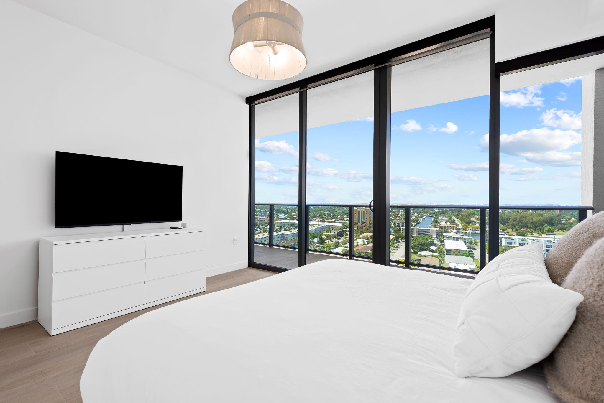 900 N Ocean #1404, Pompano Beach FL 33062