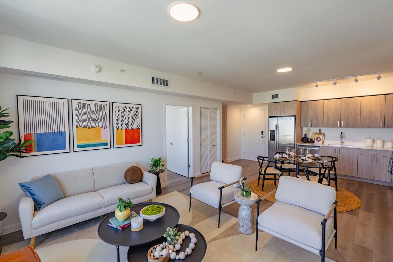 450 SW 5th #515, Miami FL 33130