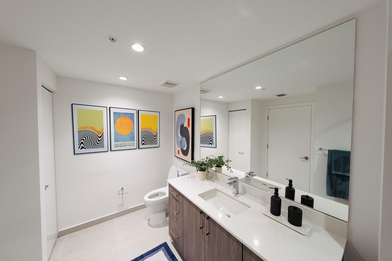 450 SW 5th #515, Miami FL 33130