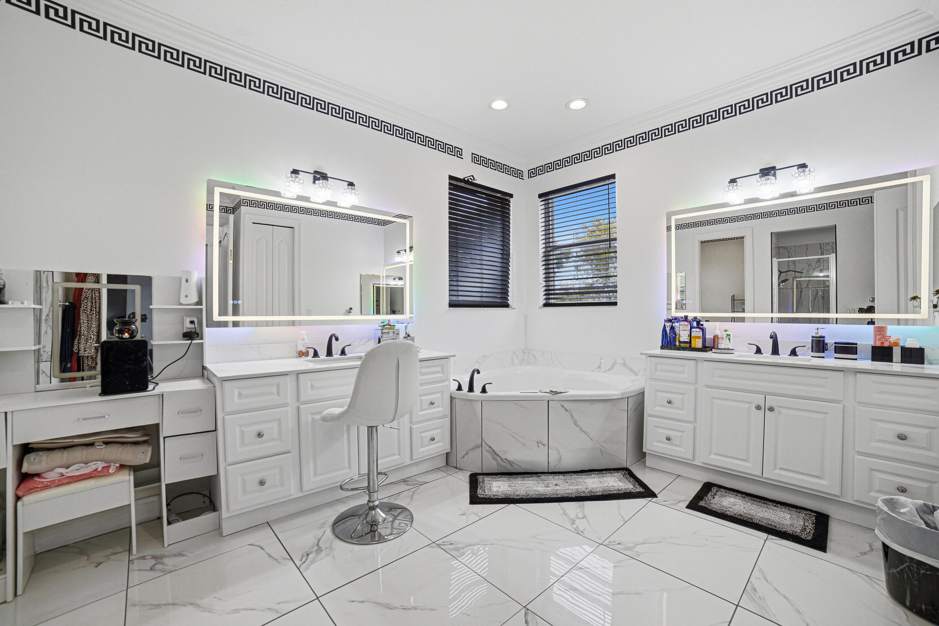 9195 Nugent, West Palm Beach FL 33411