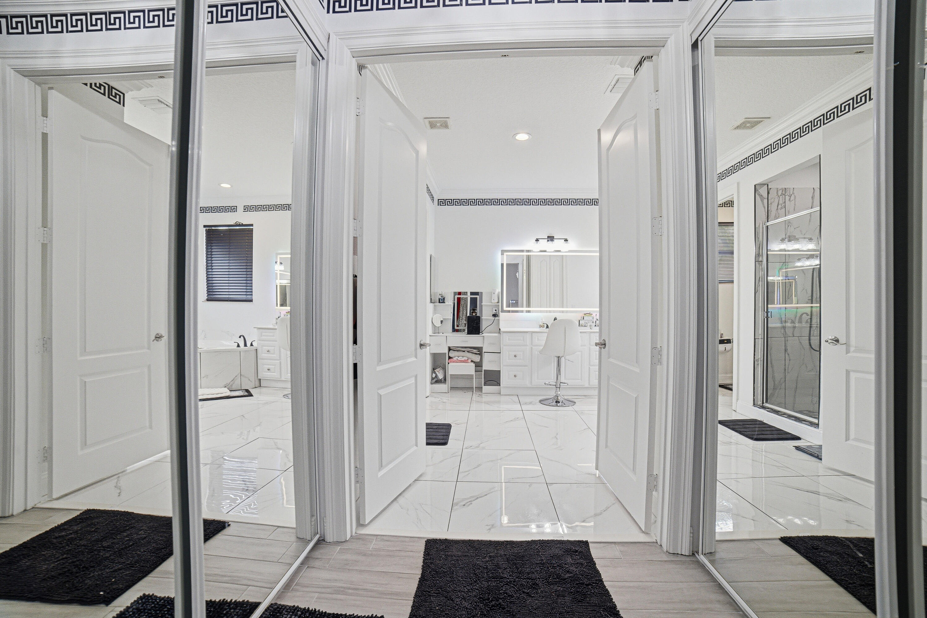 9195 Nugent, West Palm Beach FL 33411