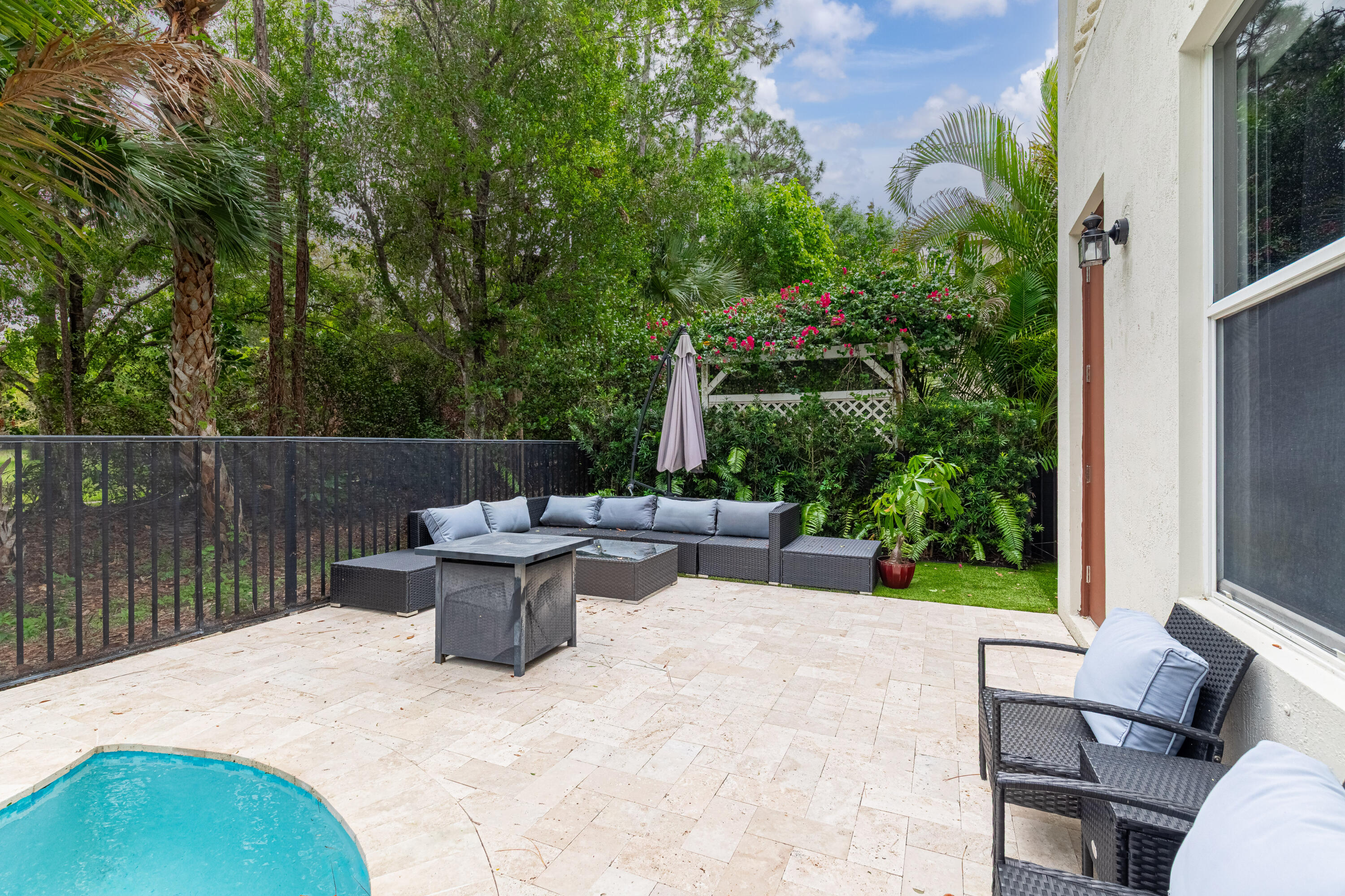9195 Nugent, West Palm Beach FL 33411