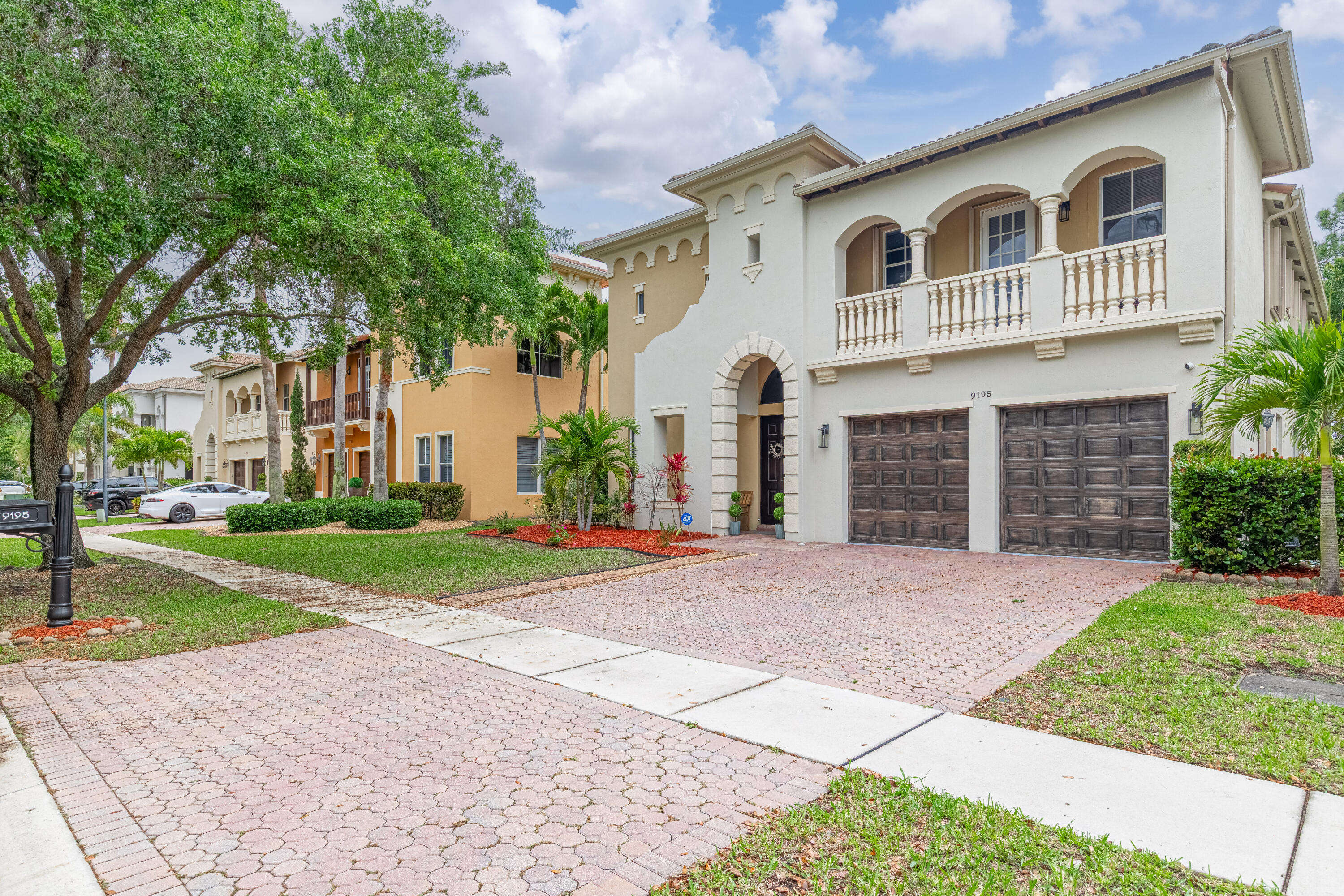 9195 Nugent, West Palm Beach FL 33411