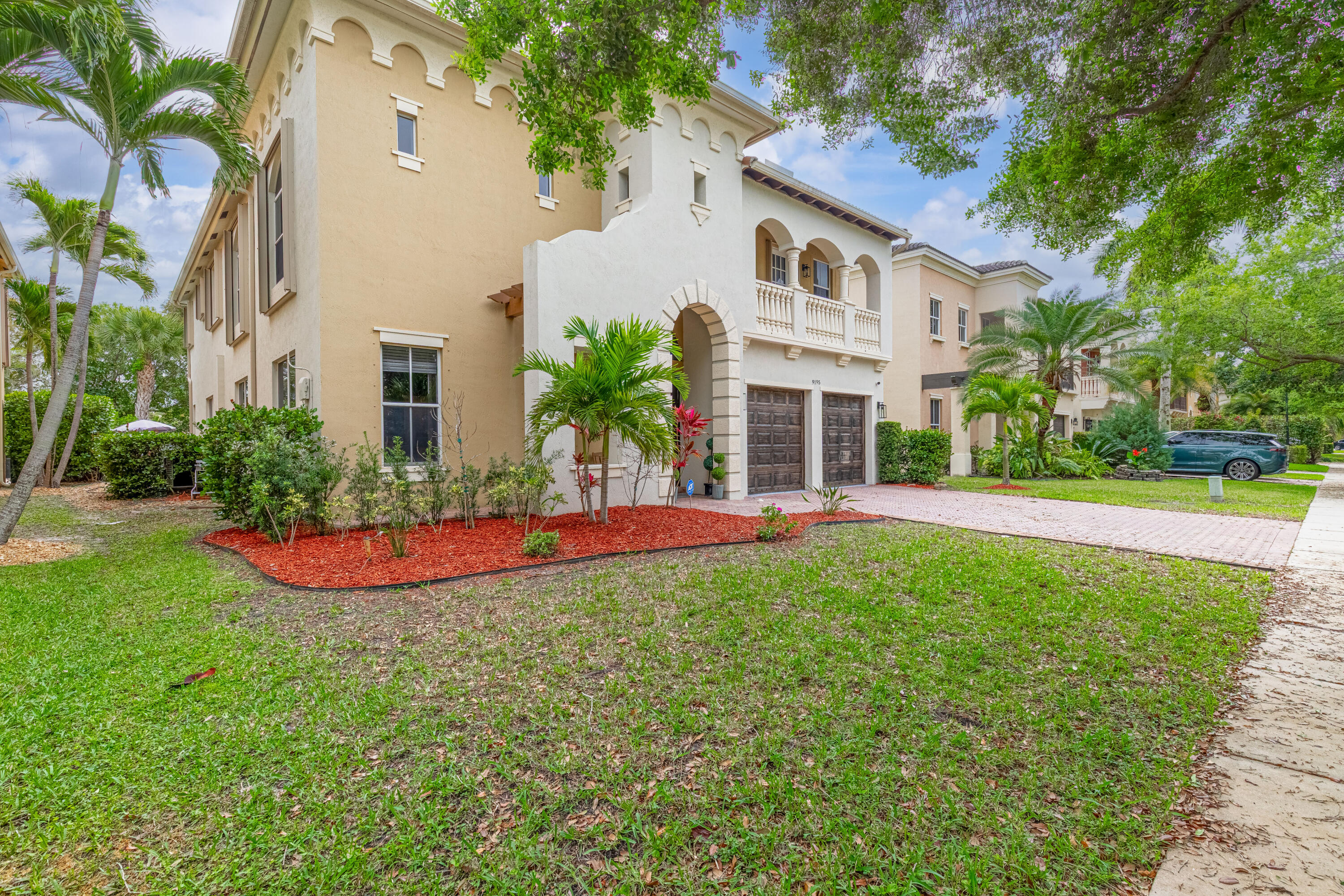 9195 Nugent, West Palm Beach FL 33411