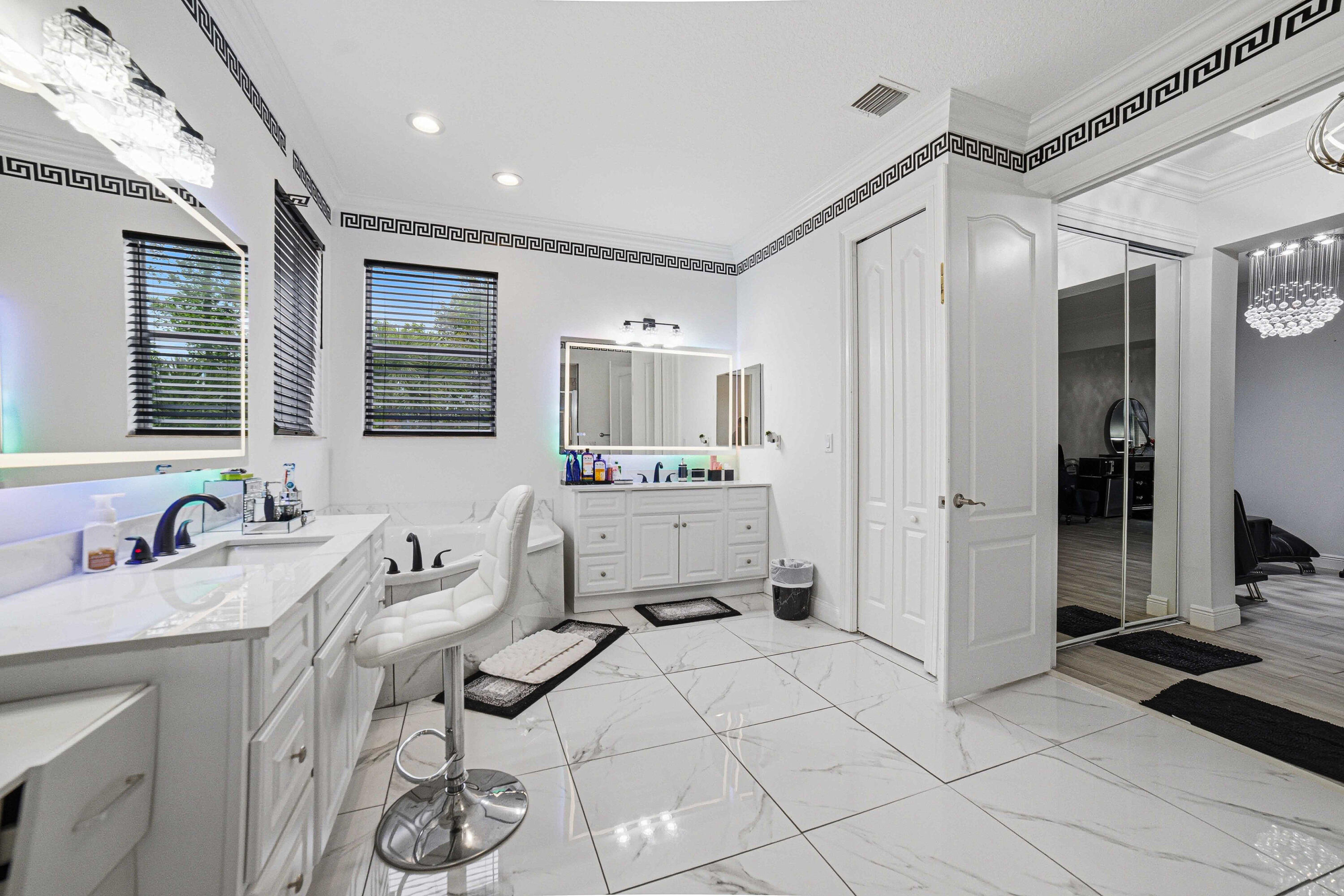 9195 Nugent, West Palm Beach FL 33411