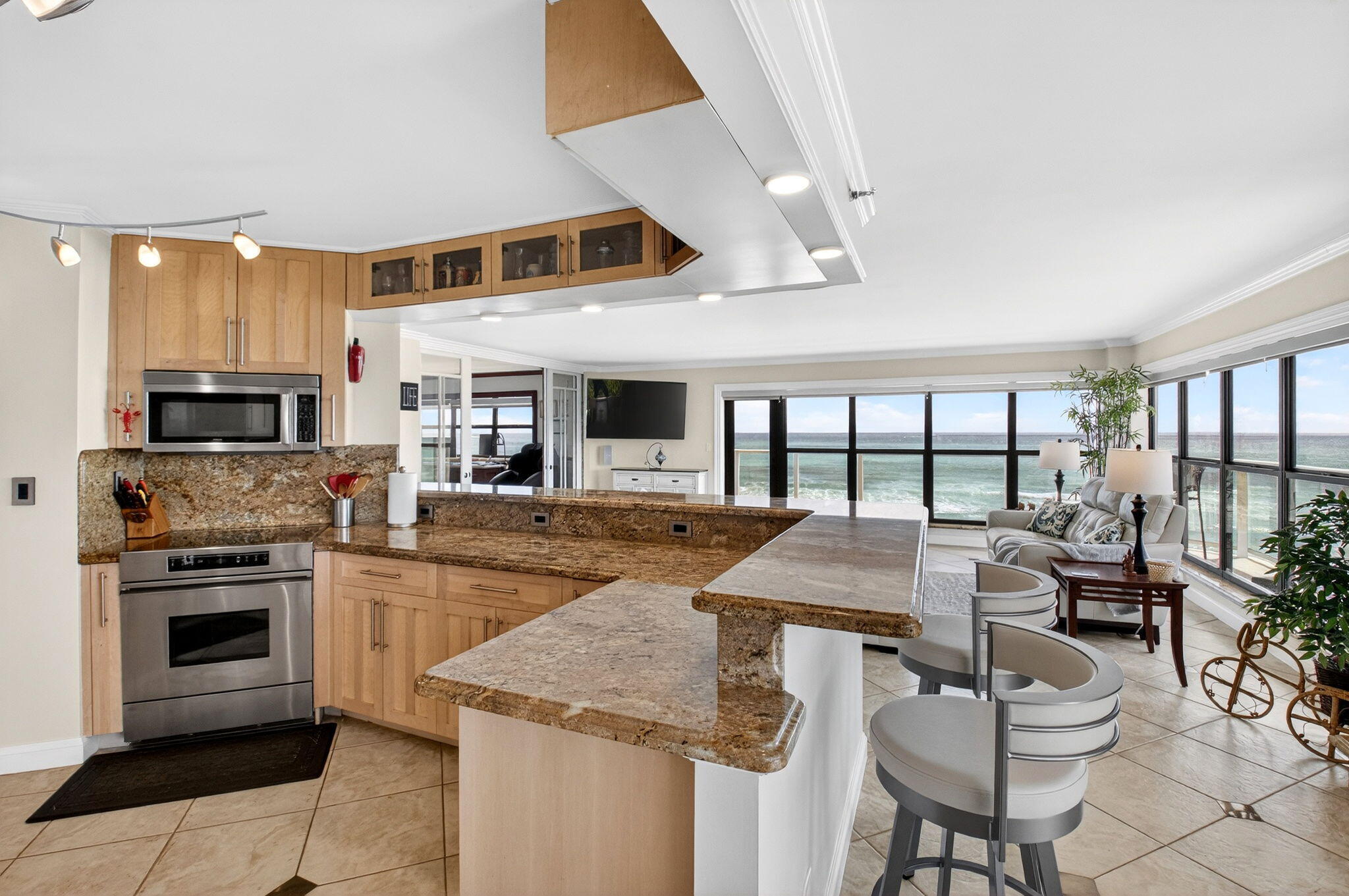 4605 S Ocean #5a, Highland Beach FL 33487
