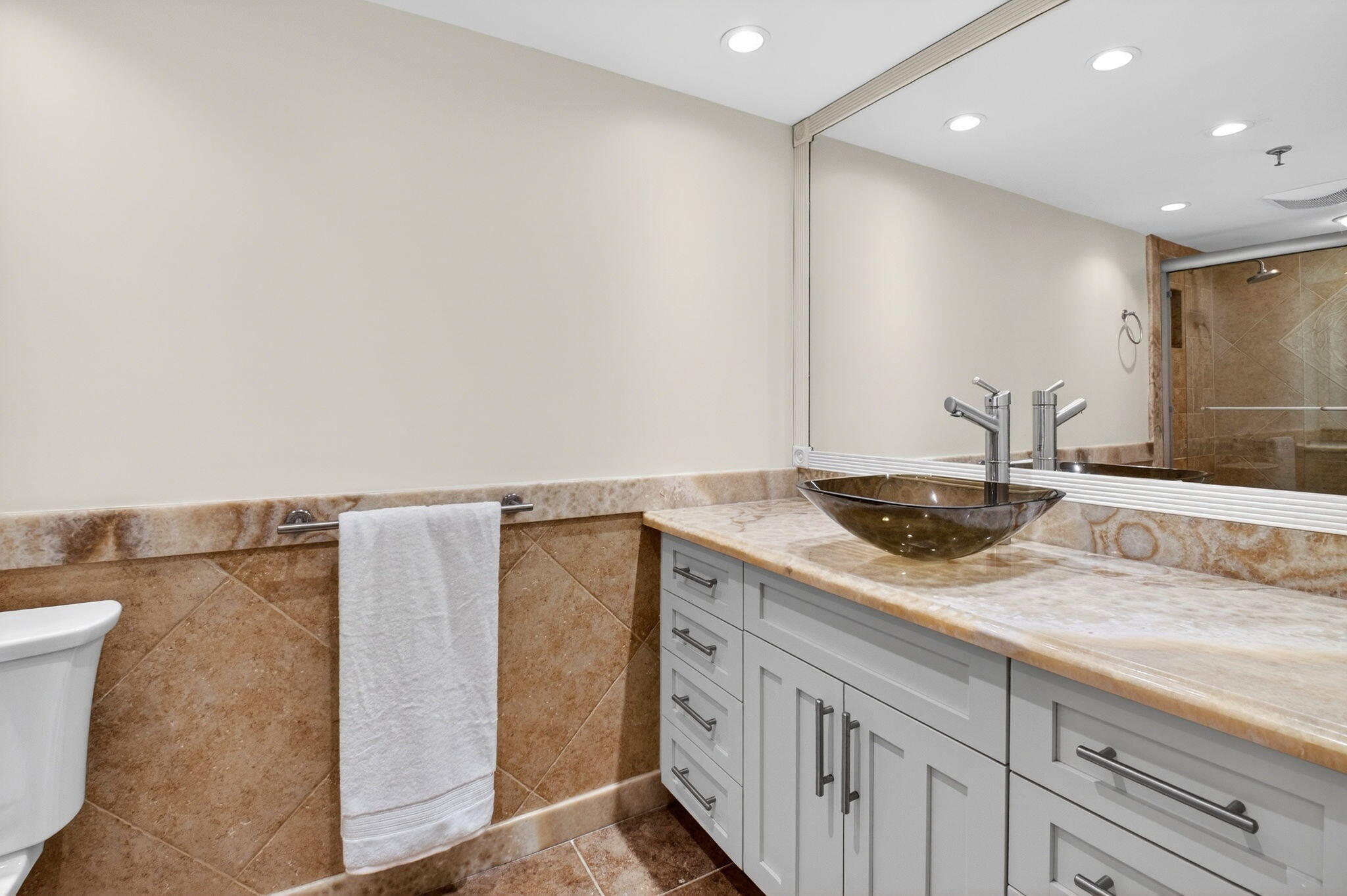 4605 S Ocean #5a, Highland Beach FL 33487