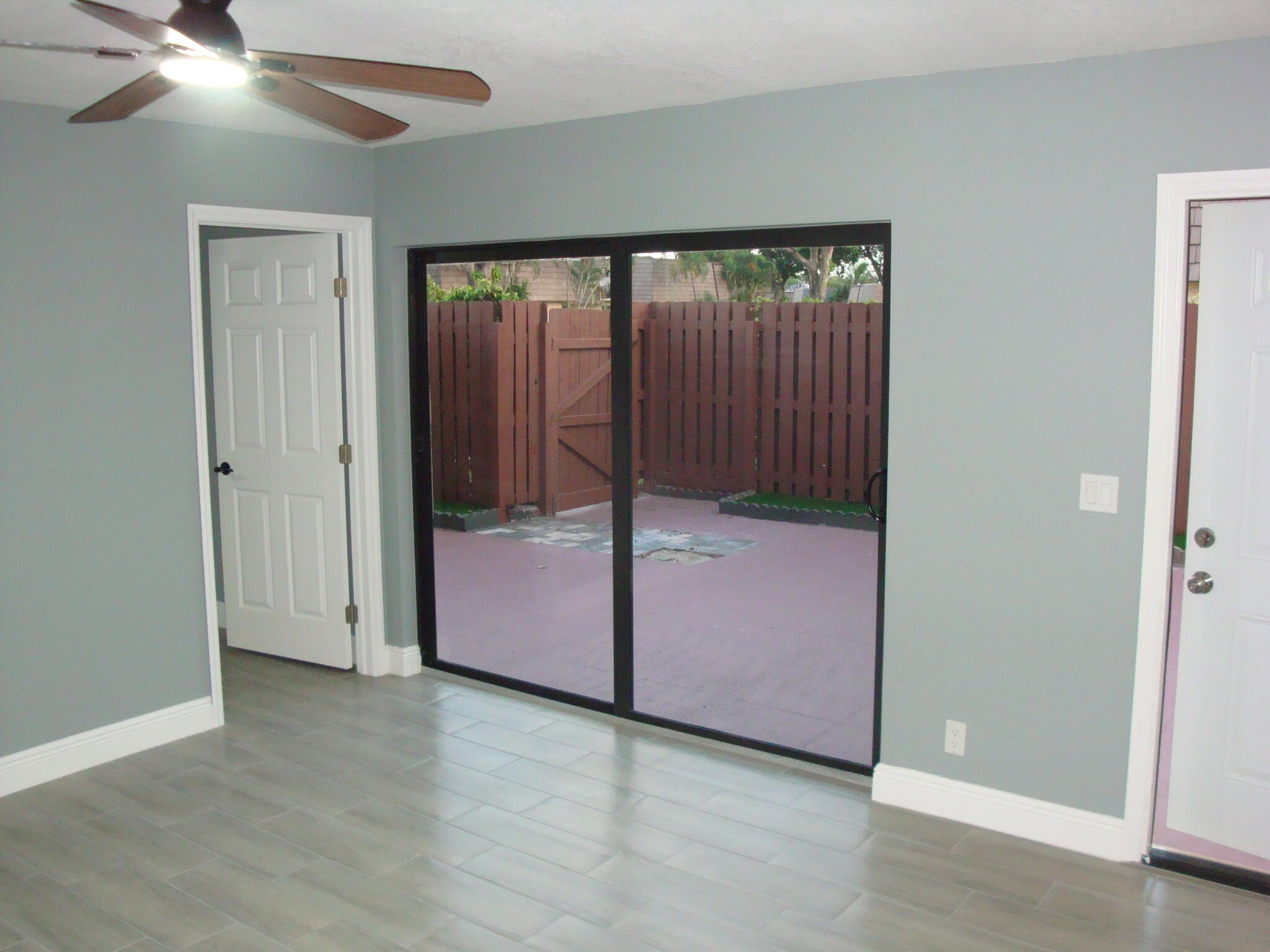 594 Springdale #59-d, Palm Springs FL 33461