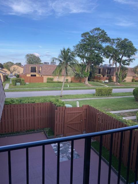 594 Springdale #59-d, Palm Springs FL 33461