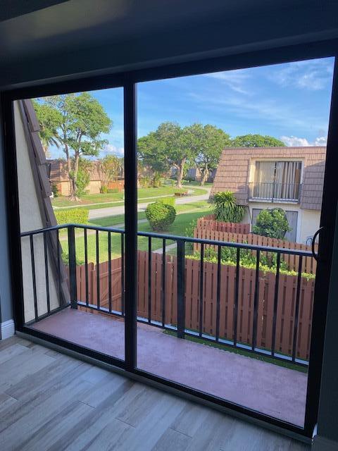 594 Springdale #59-d, Palm Springs FL 33461