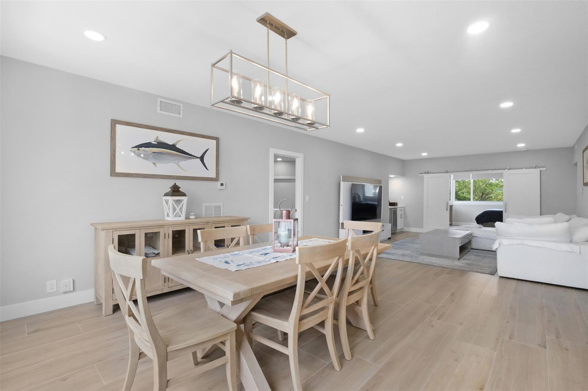 333 Sunset #208, Fort Lauderdale FL 33301