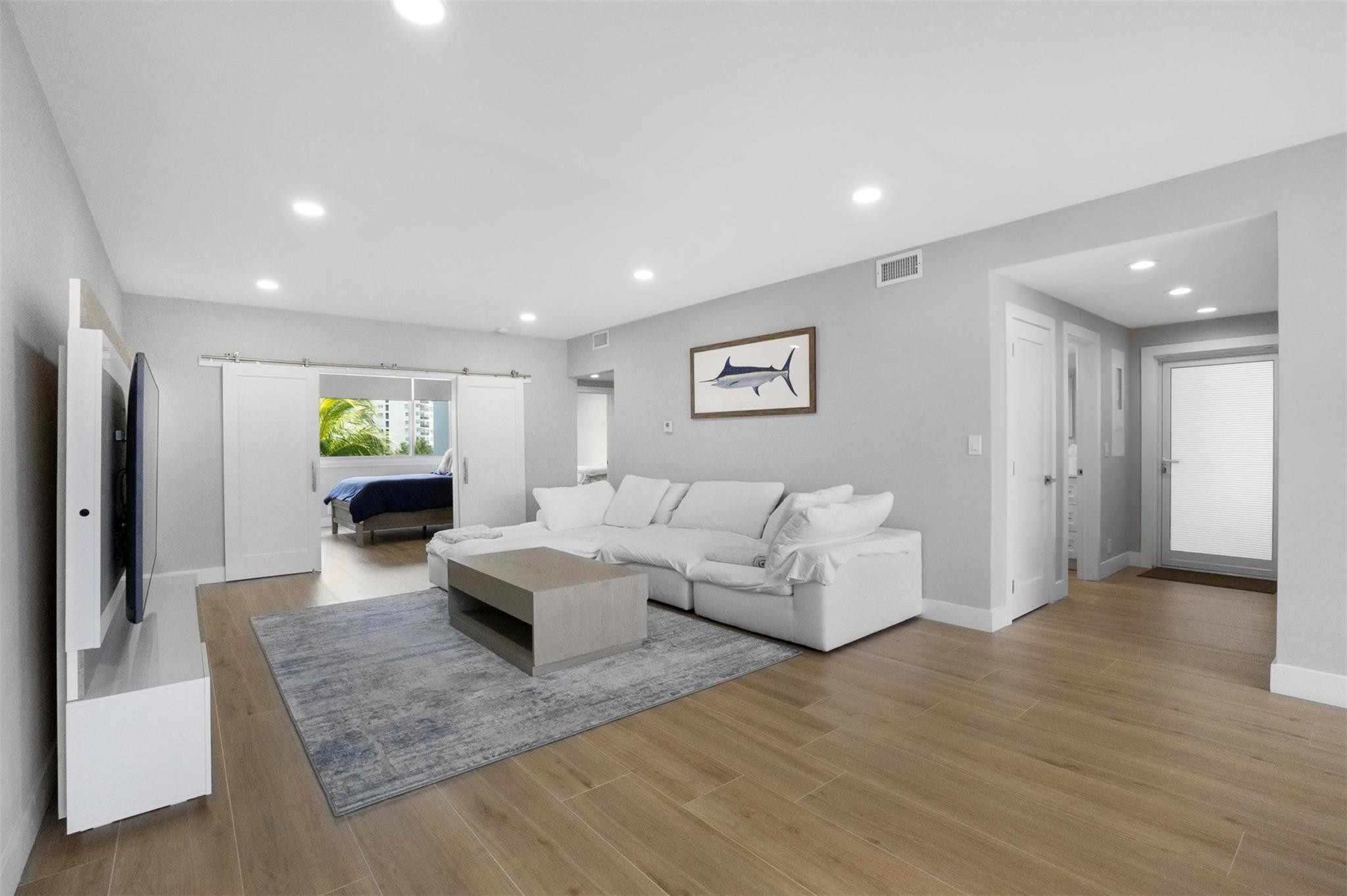 333 Sunset #208, Fort Lauderdale FL 33301