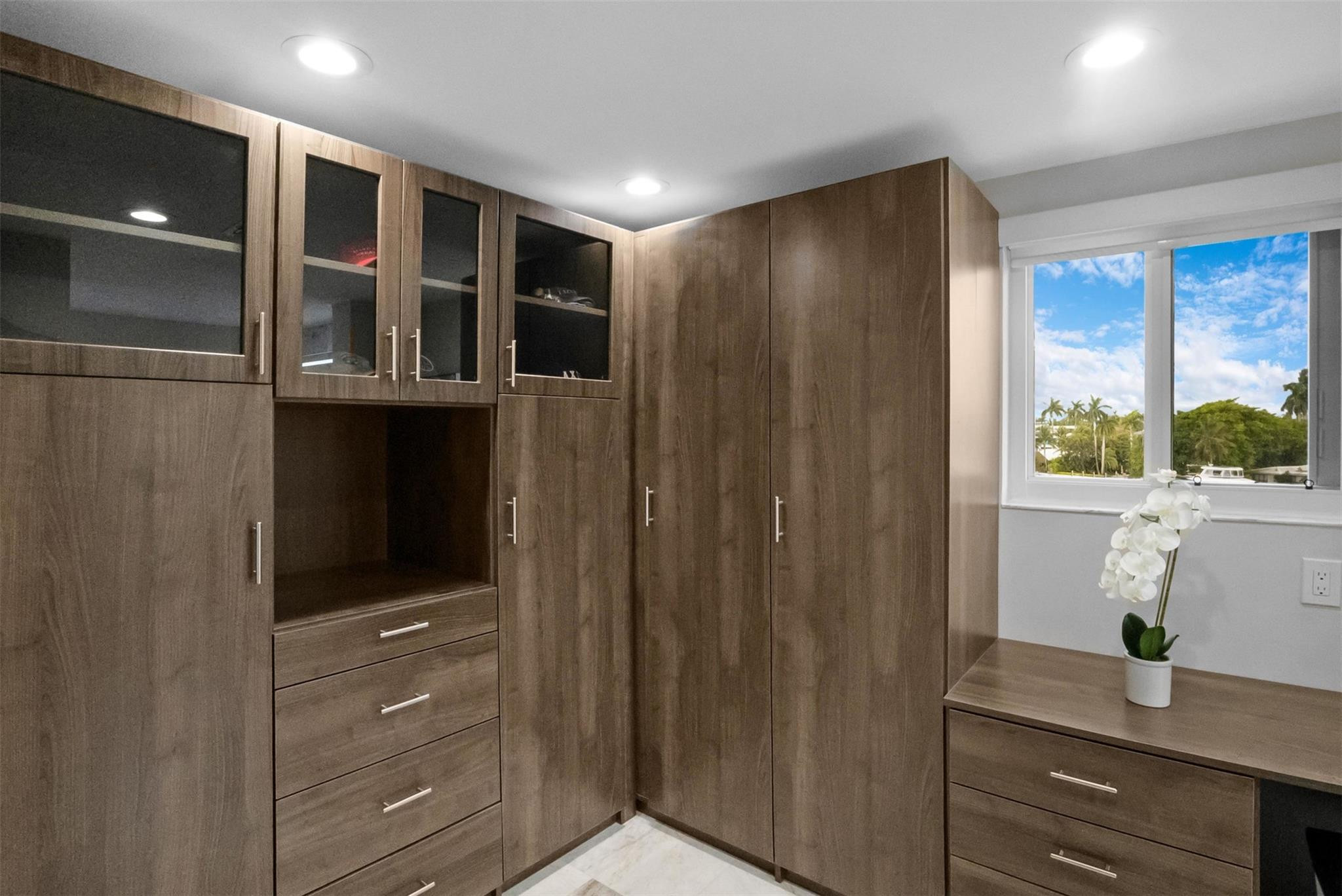 333 Sunset #208, Fort Lauderdale FL 33301