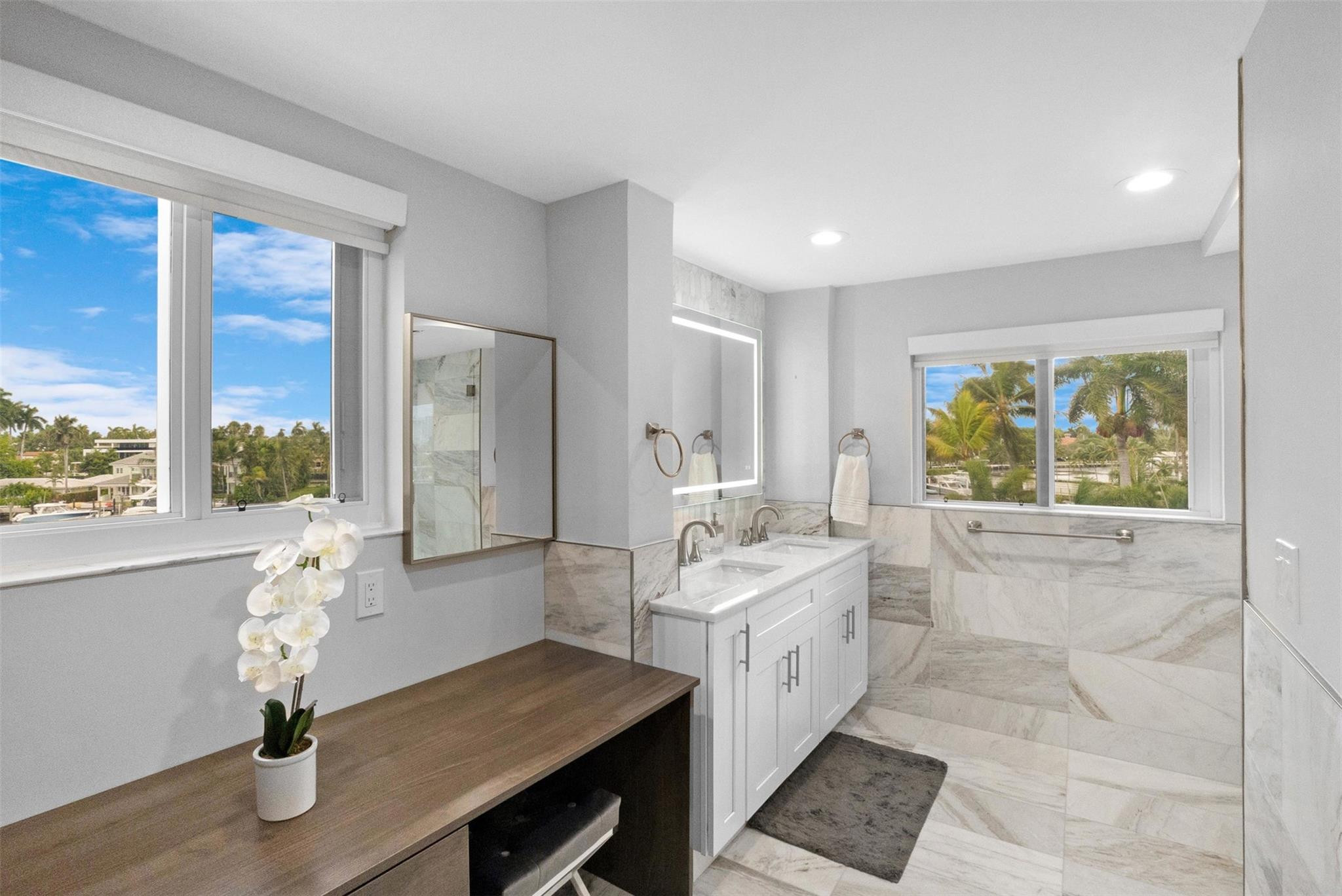333 Sunset #208, Fort Lauderdale FL 33301