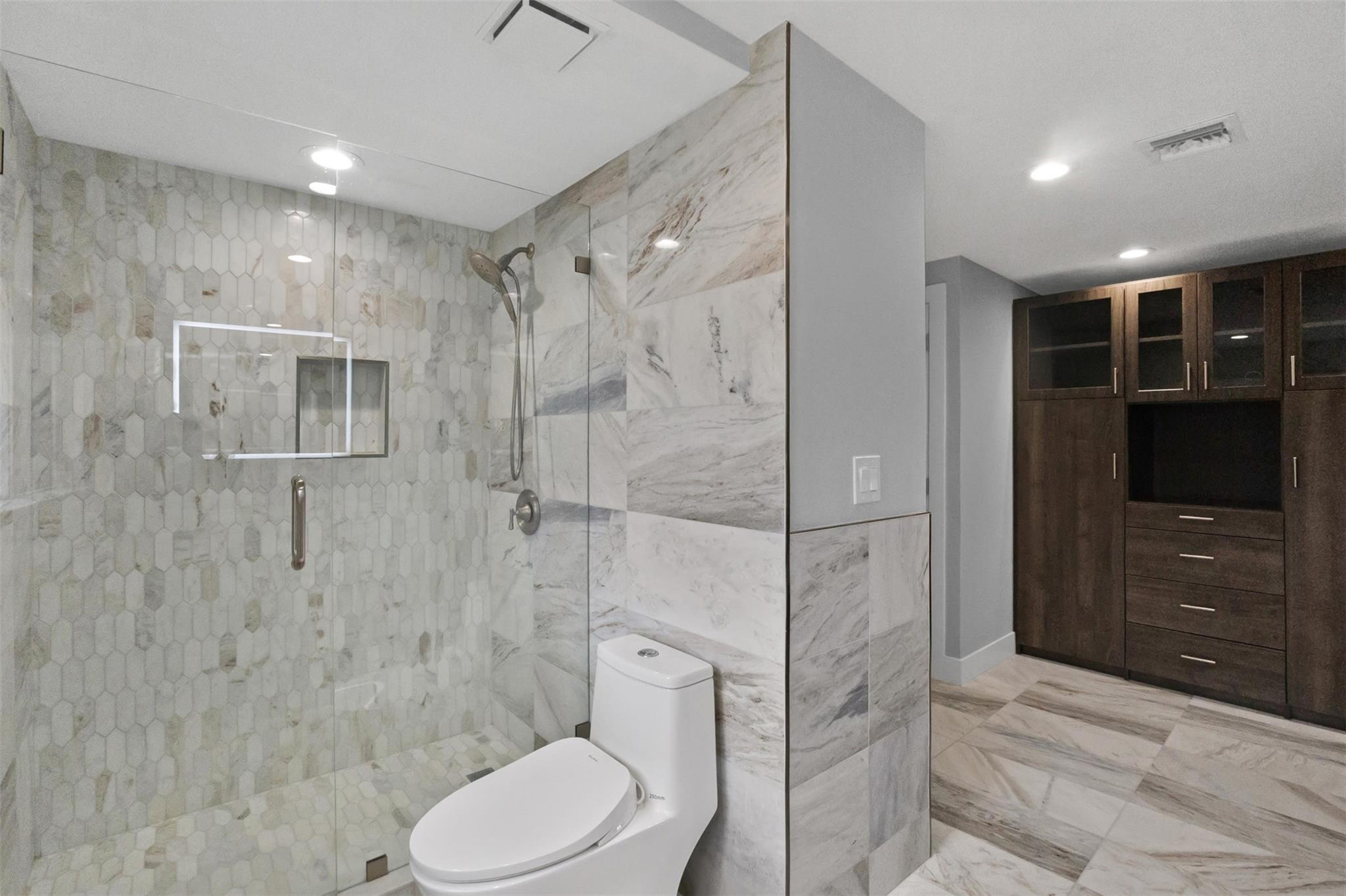 333 Sunset #208, Fort Lauderdale FL 33301