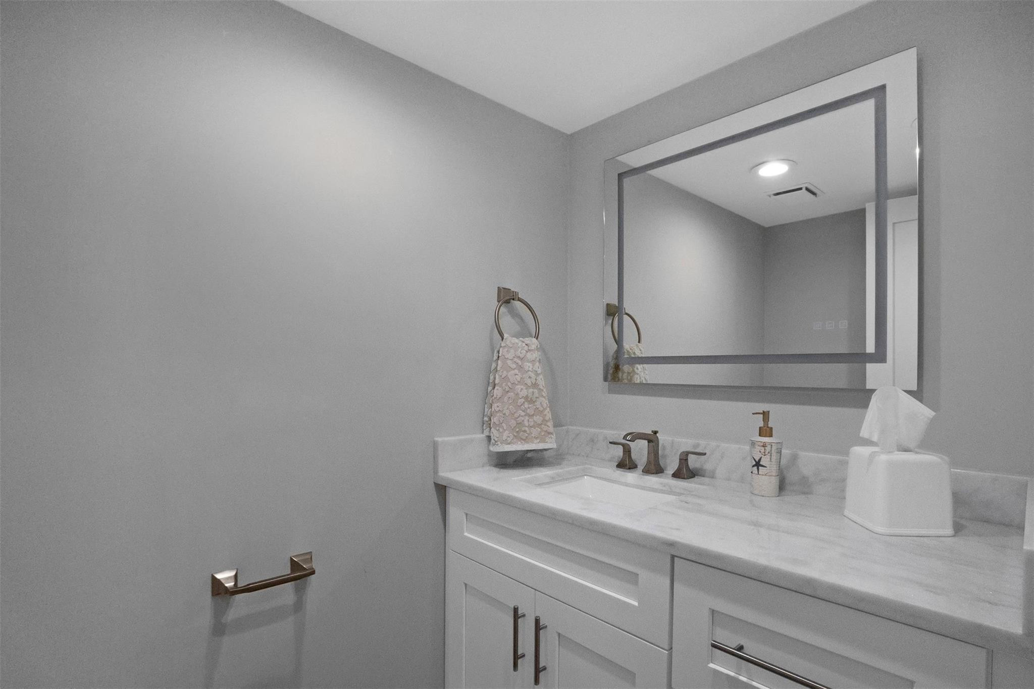 333 Sunset #208, Fort Lauderdale FL 33301
