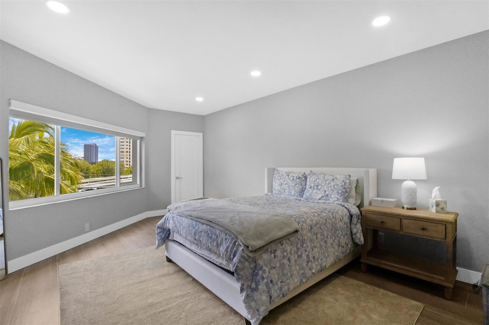 333 Sunset #208, Fort Lauderdale FL 33301