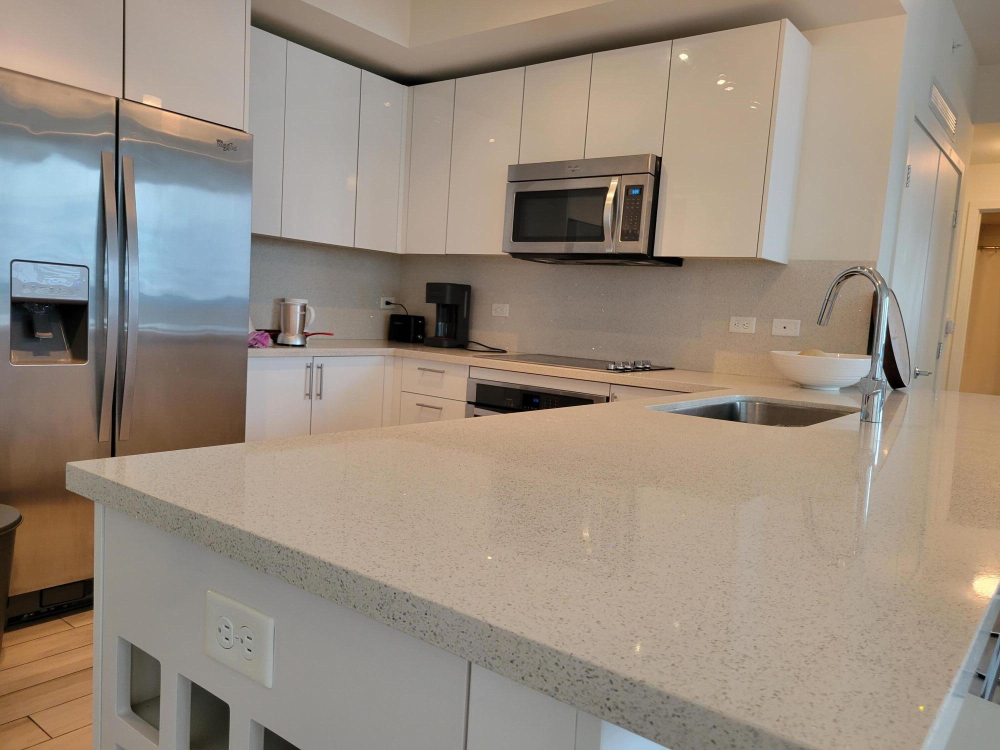 999 SW 1st #1914, Miami FL 33130