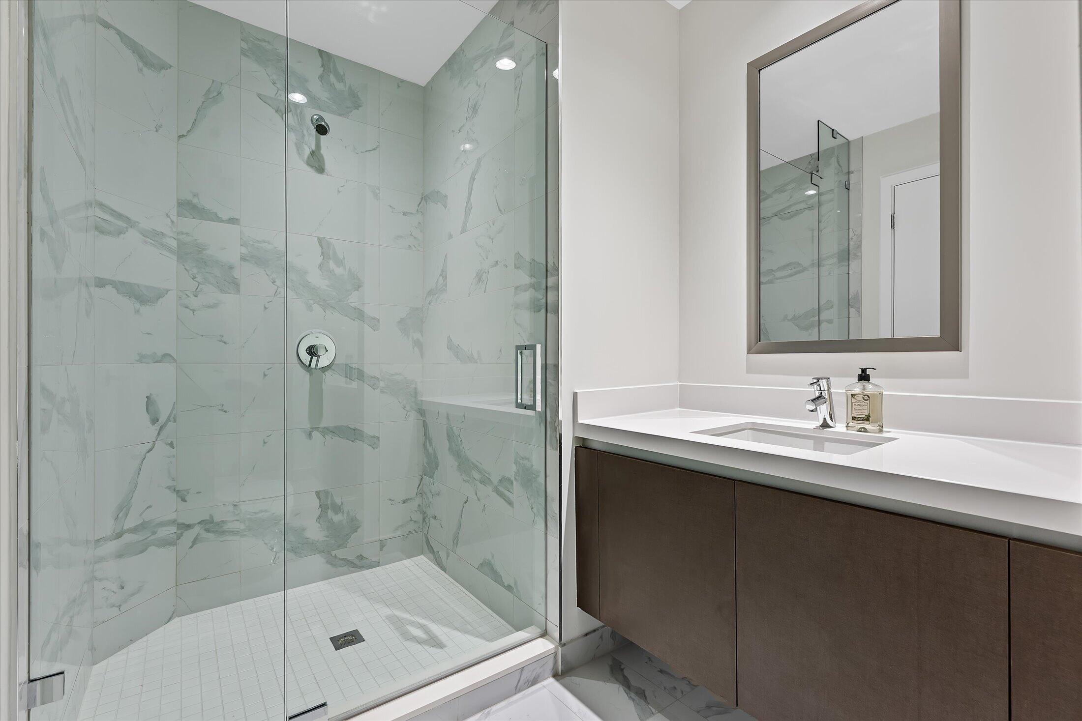 851 NE 1st #4100, Miami FL 33132