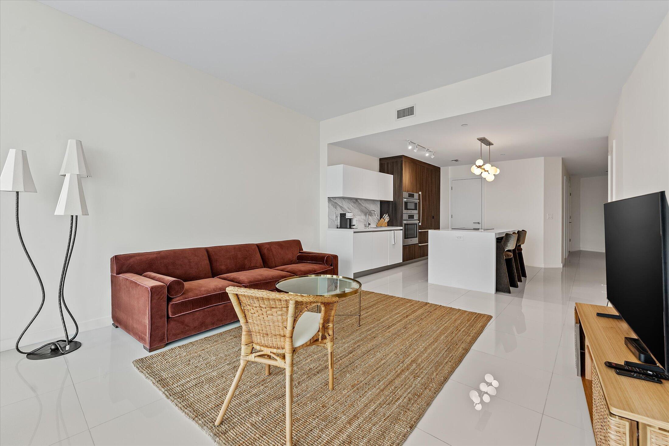 851 NE 1st #4100, Miami FL 33132