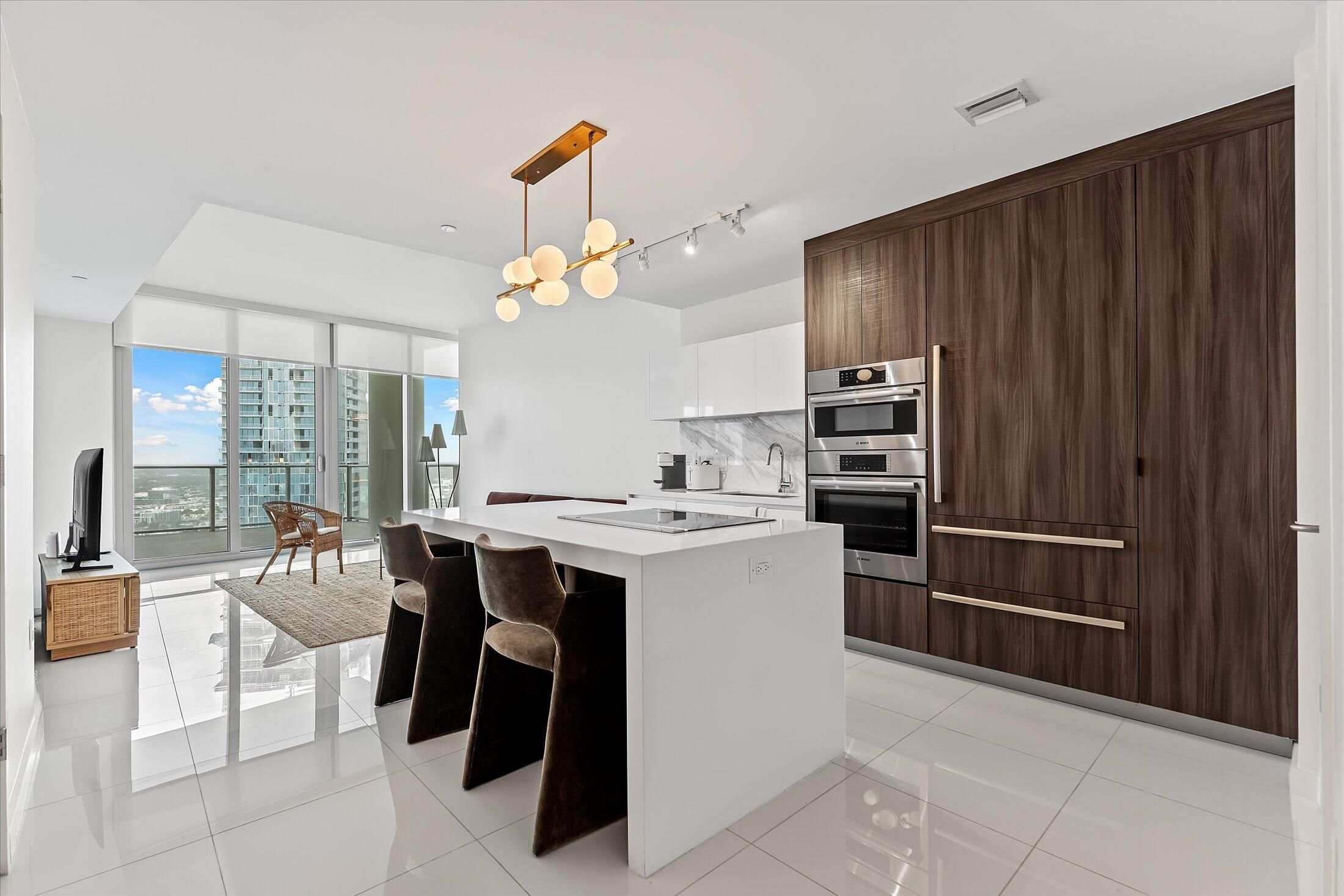 851 NE 1st #4100, Miami FL 33132