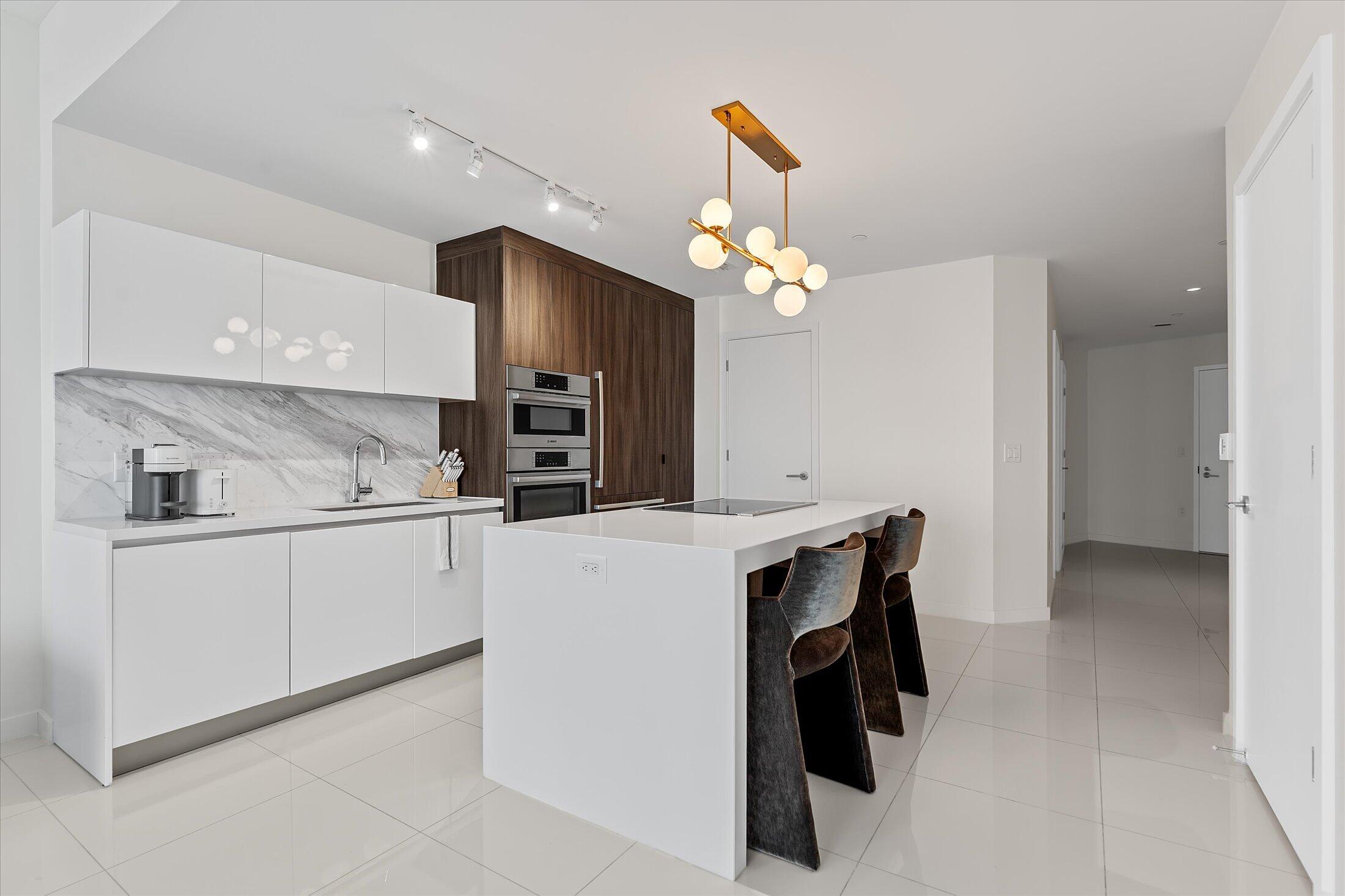 851 NE 1st #4100, Miami FL 33132