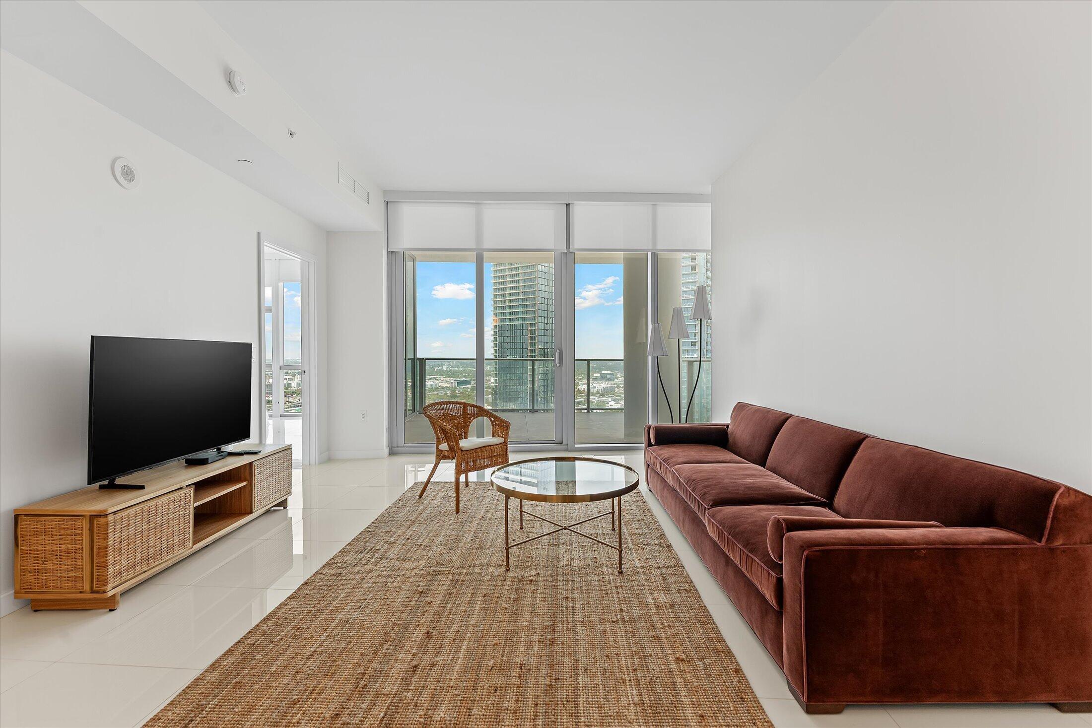 851 NE 1st #4100, Miami FL 33132