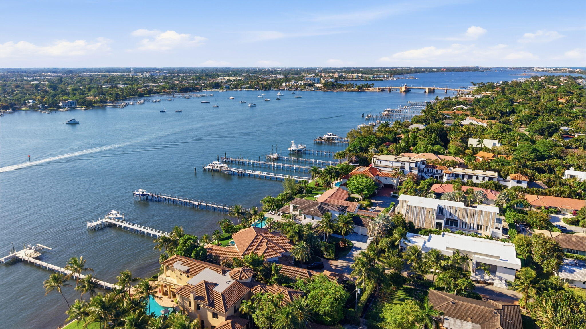 825 W Oyster, Lantana FL 33462