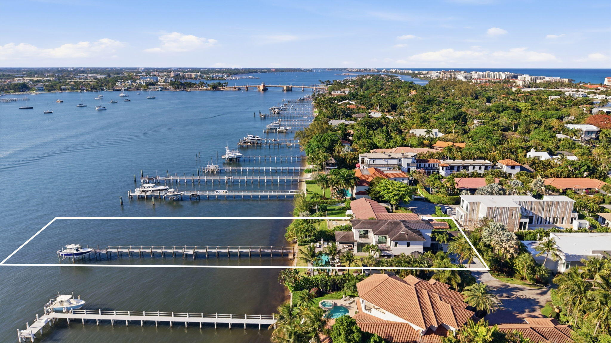 825 W Oyster, Lantana FL 33462