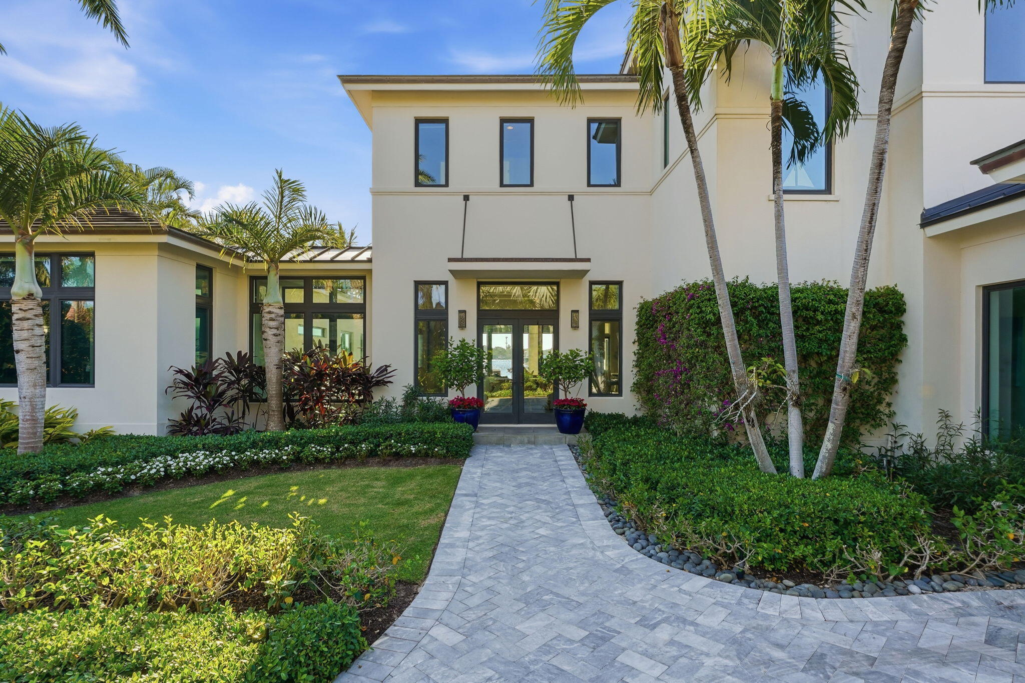 825 W Oyster, Lantana FL 33462