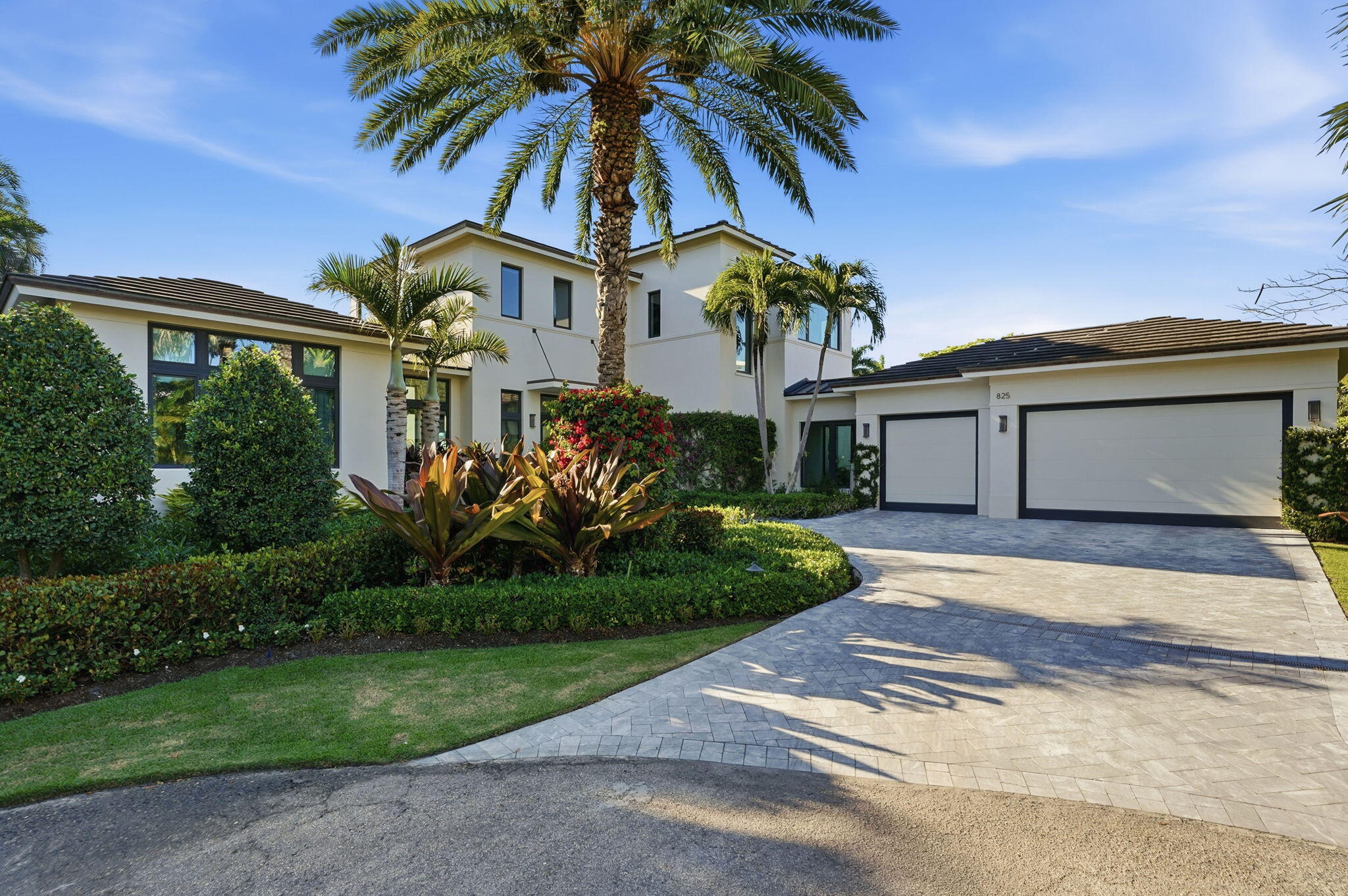 825 W Oyster, Lantana FL 33462