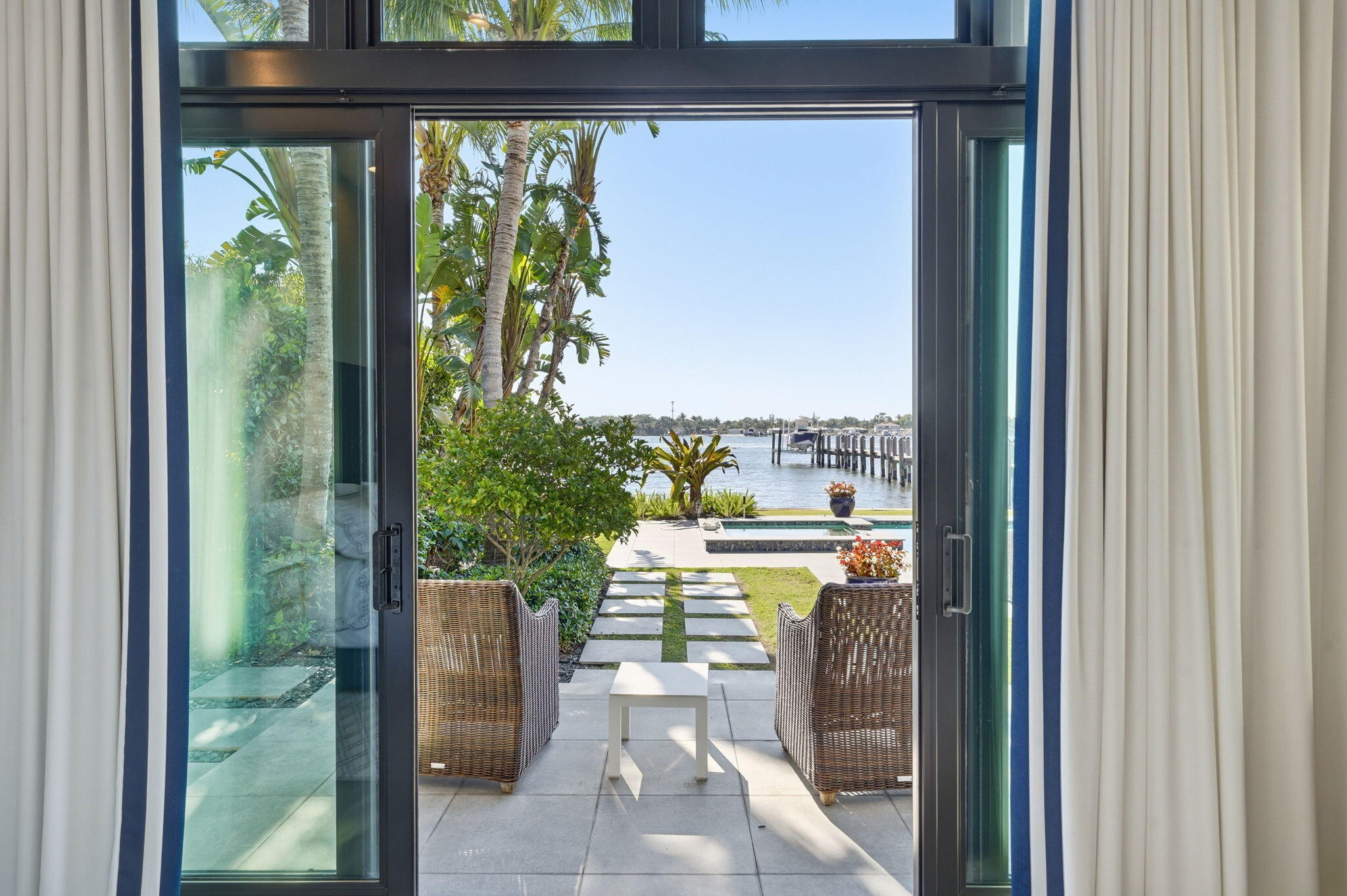 825 W Oyster, Lantana FL 33462