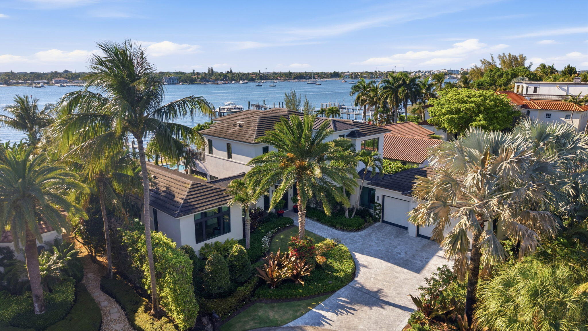 825 W Oyster, Lantana FL 33462