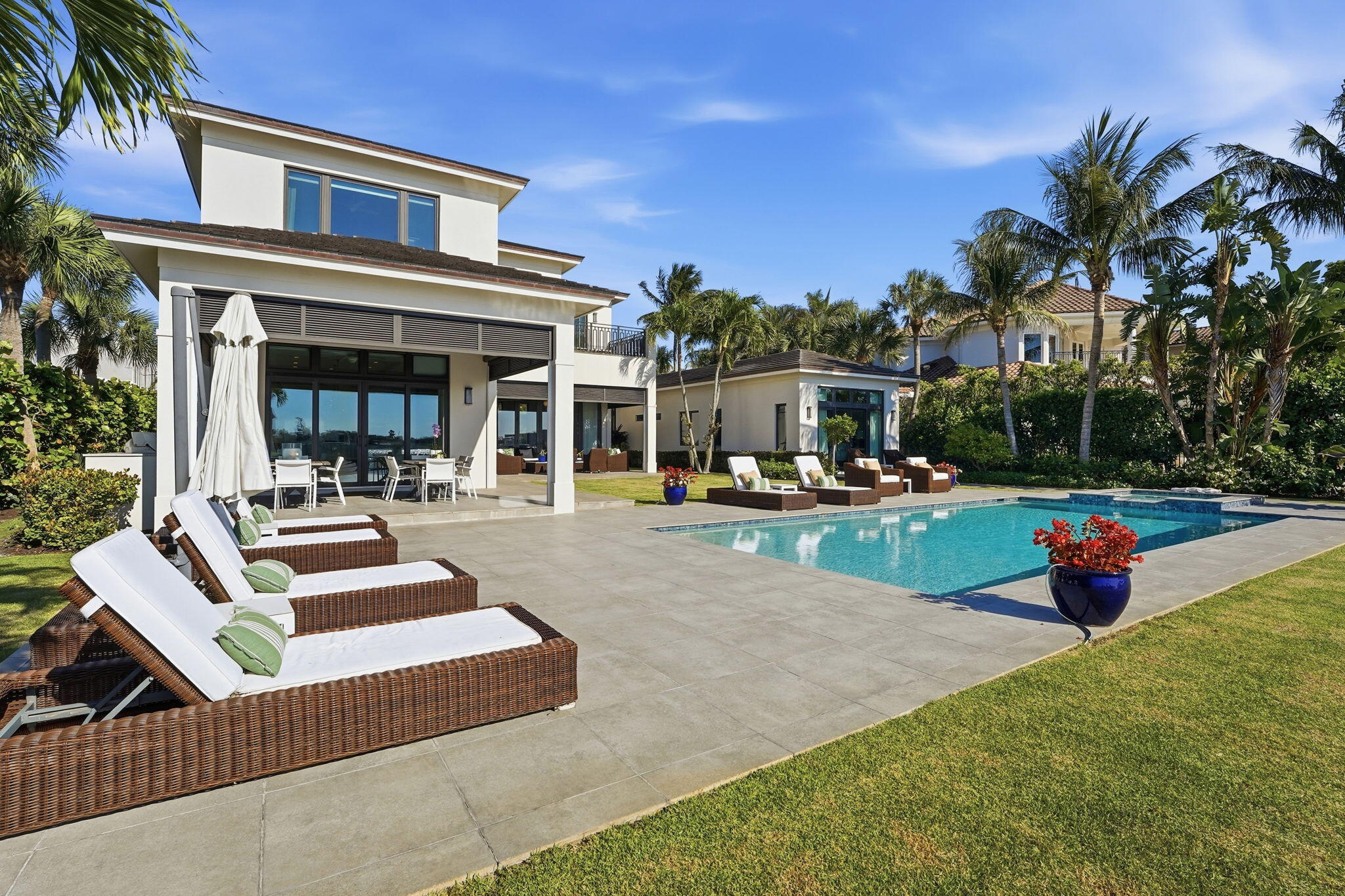 825 W Oyster, Lantana FL 33462
