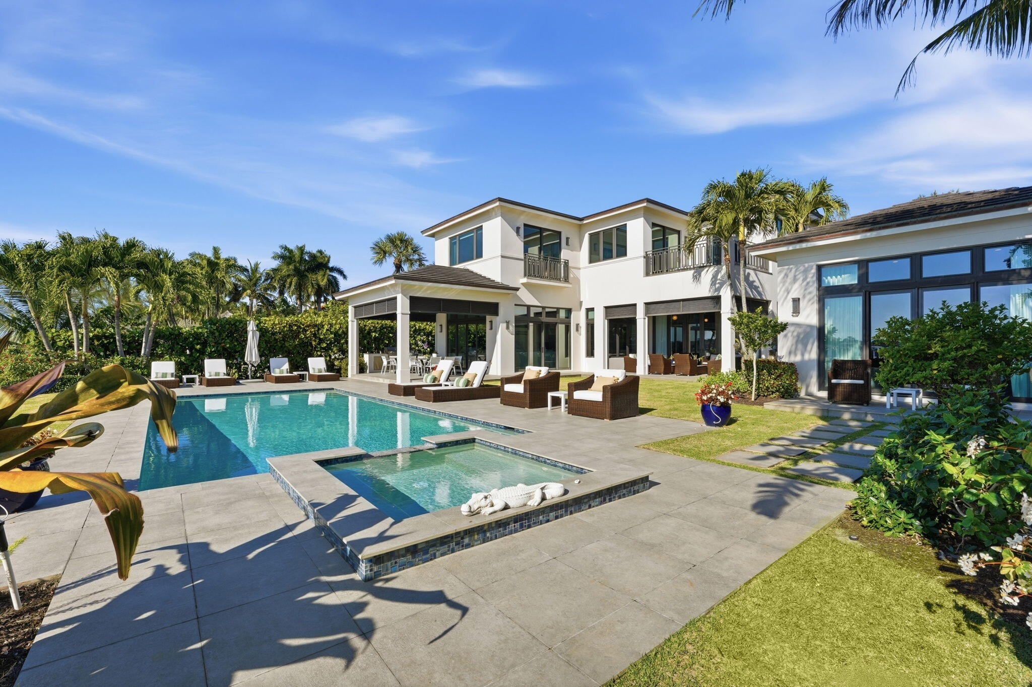825 W Oyster, Lantana FL 33462