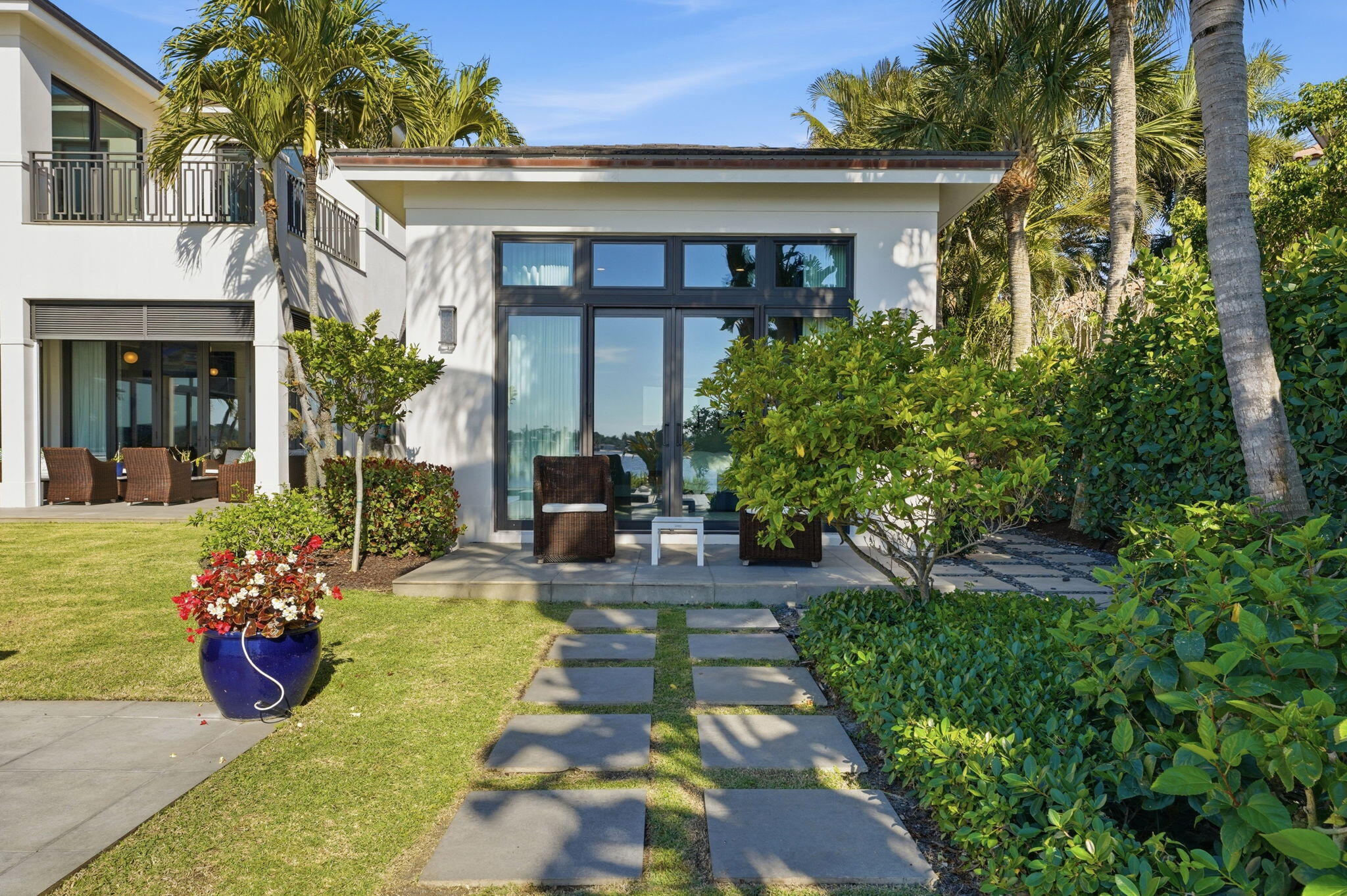 825 W Oyster, Lantana FL 33462