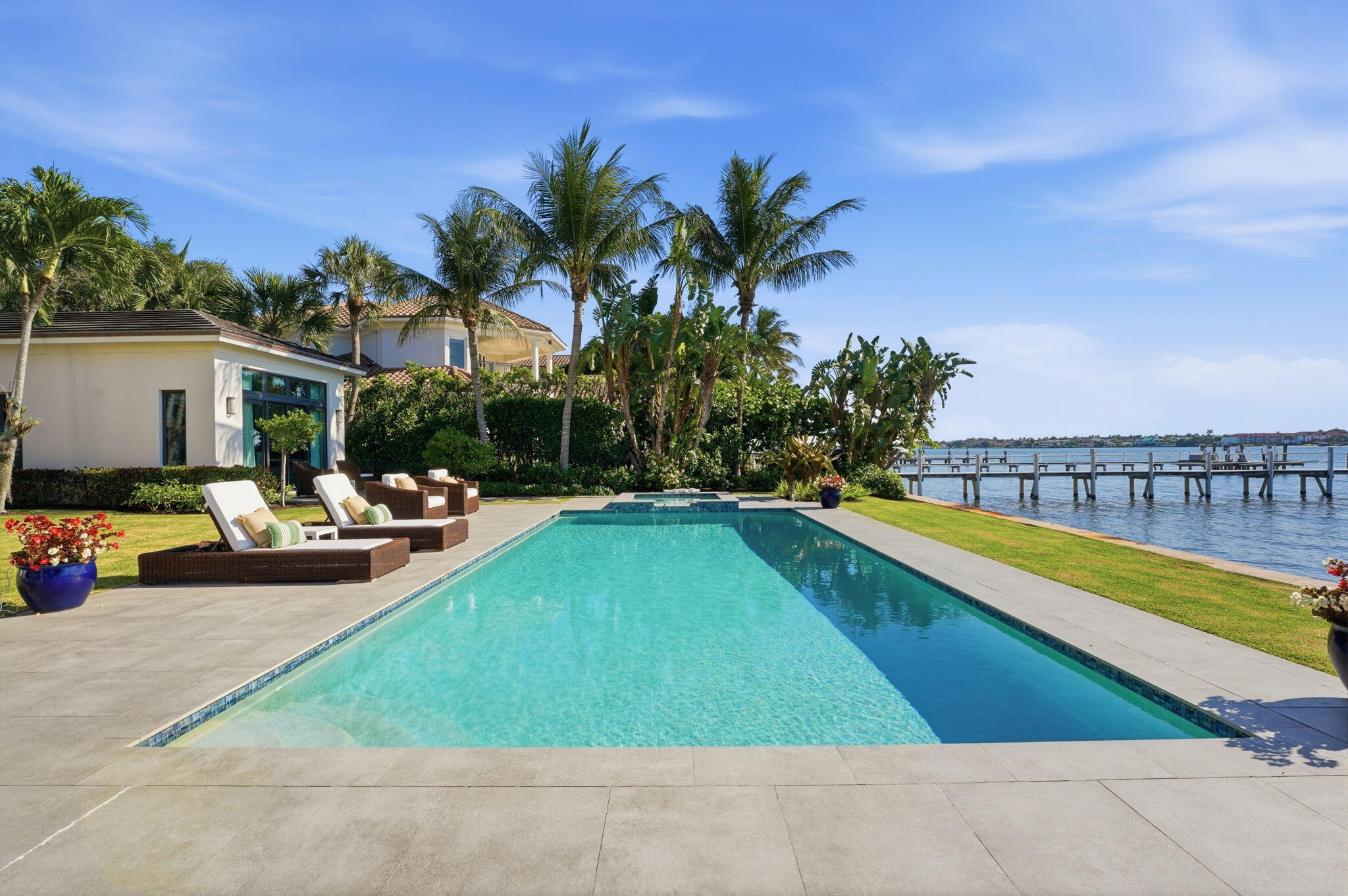 825 W Oyster, Lantana FL 33462