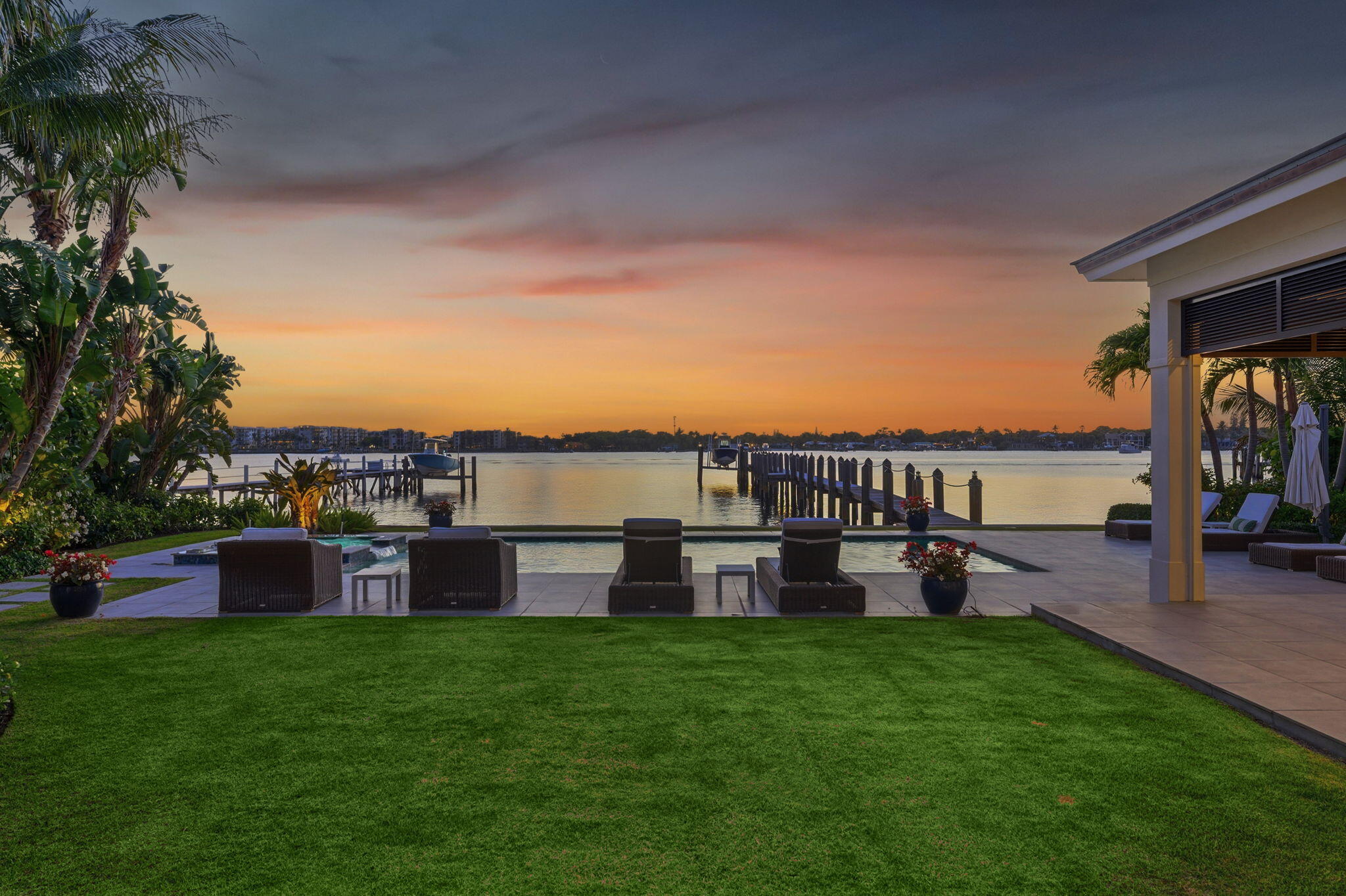 825 W Oyster, Lantana FL 33462