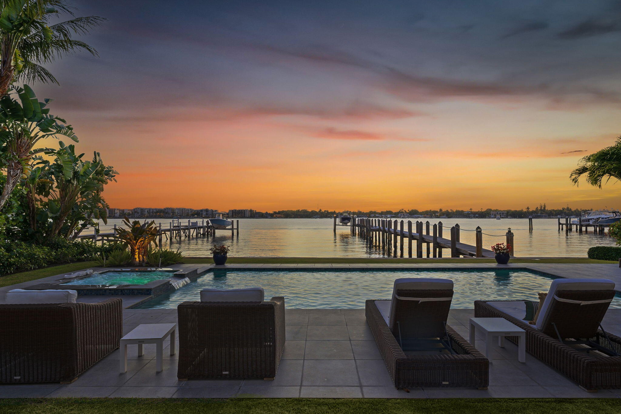 825 W Oyster, Lantana FL 33462
