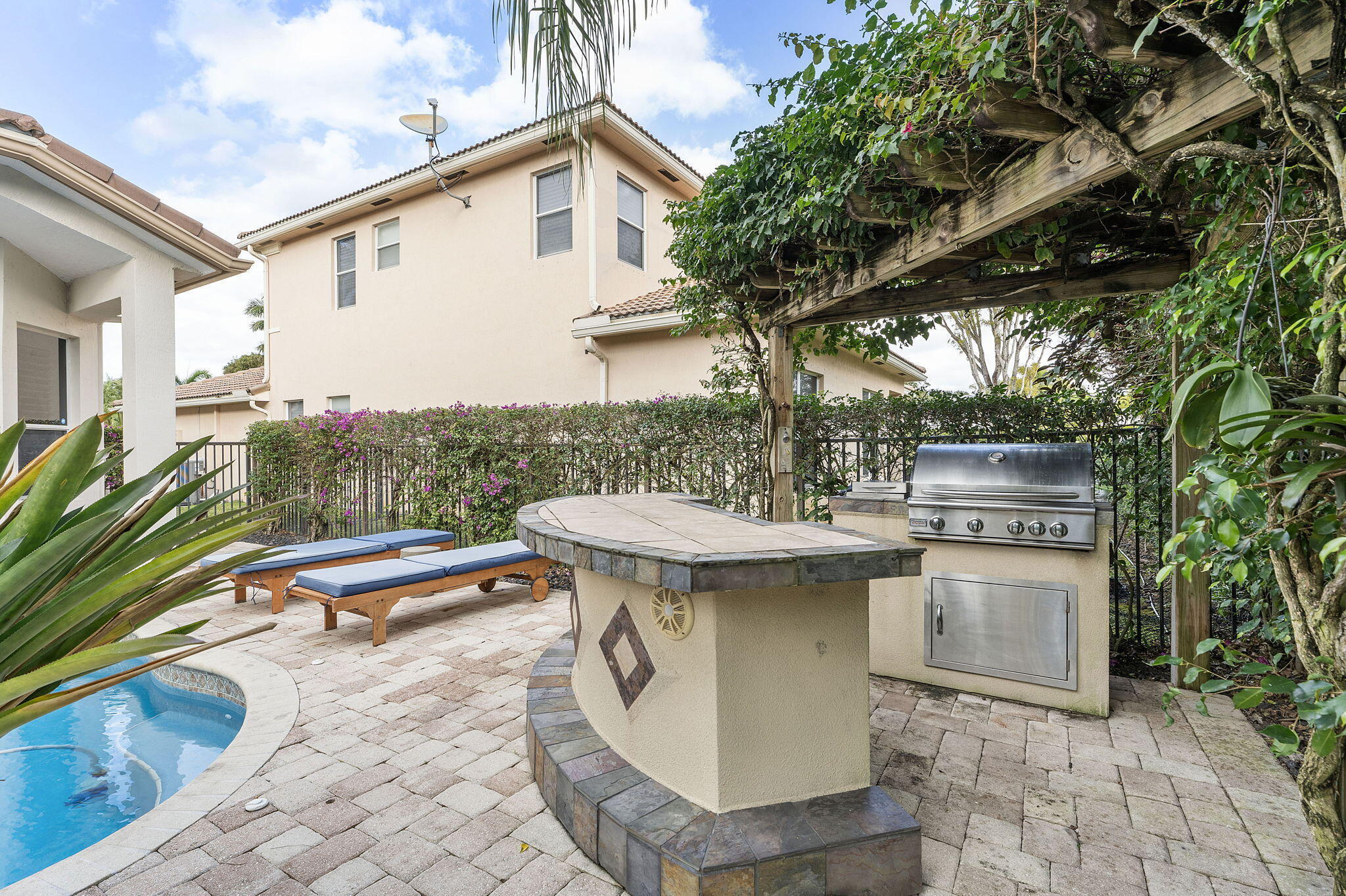 2903 Fontana, Royal Palm Beach FL 33411