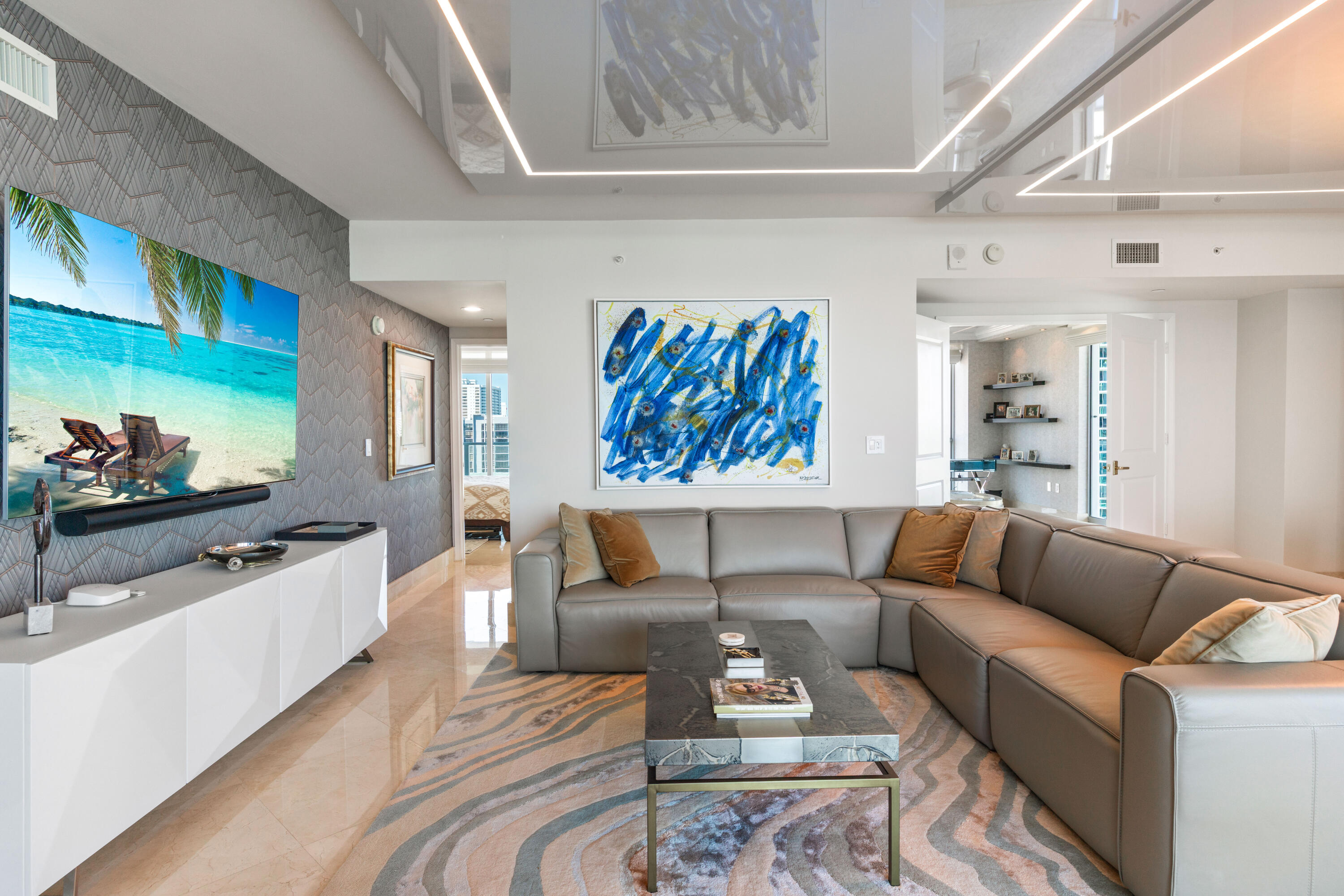 3101 S Ocean #901, Hollywood FL 33019