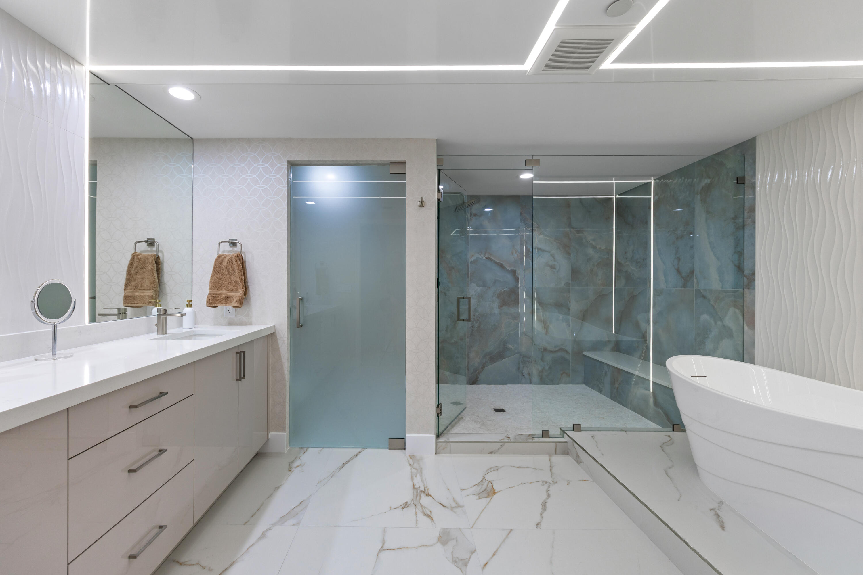 3101 S Ocean #901, Hollywood FL 33019