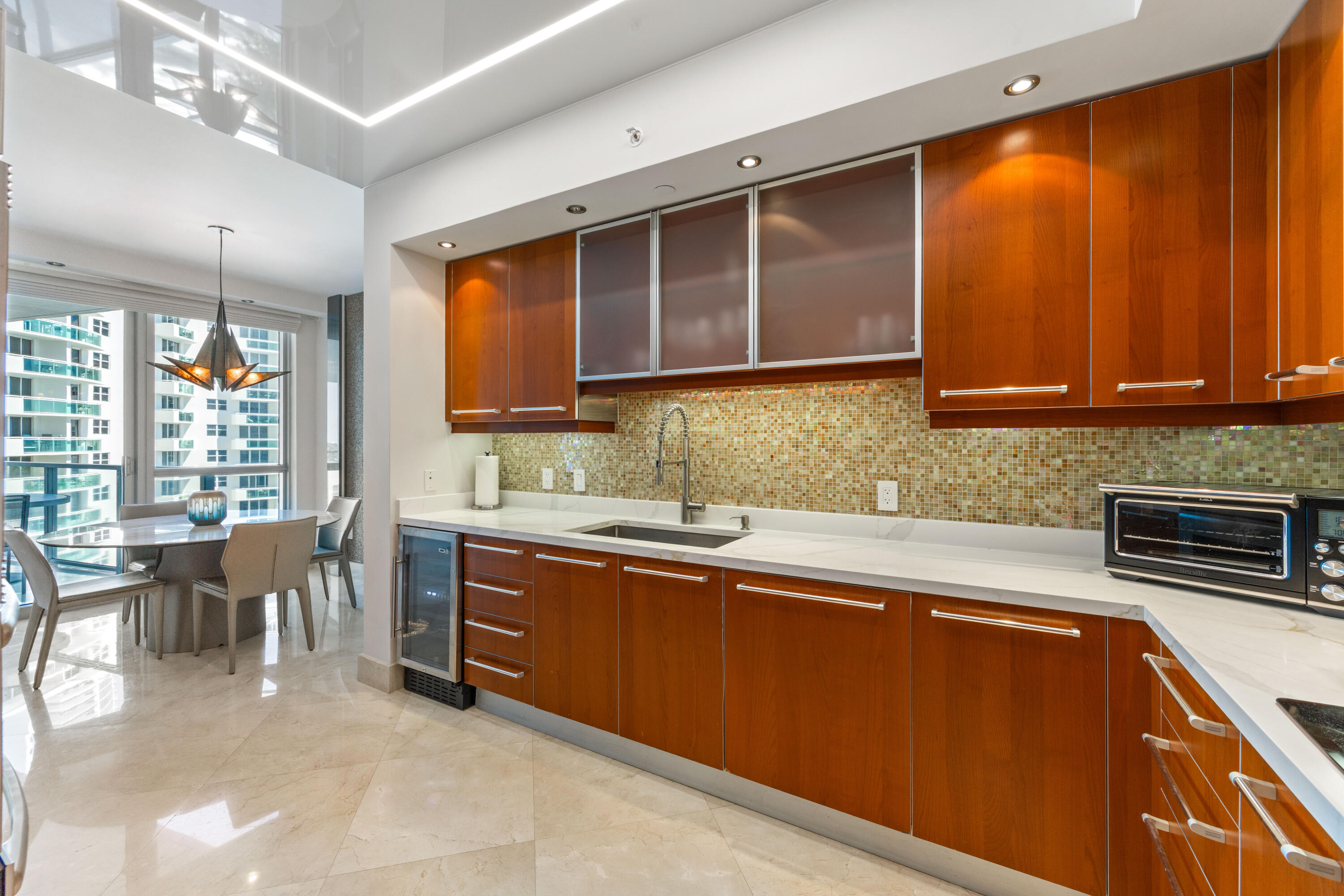 3101 S Ocean #901, Hollywood FL 33019