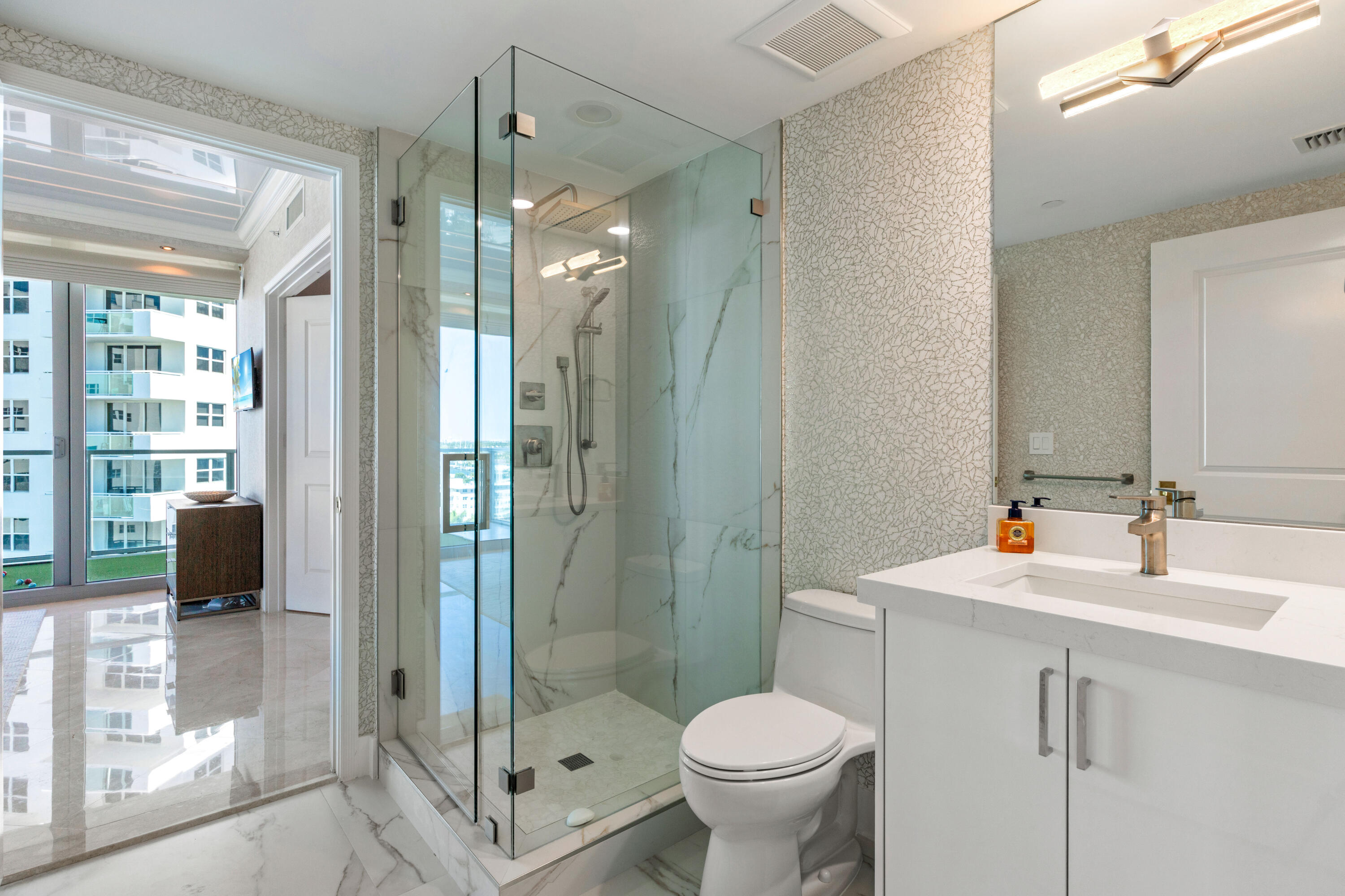 3101 S Ocean #901, Hollywood FL 33019