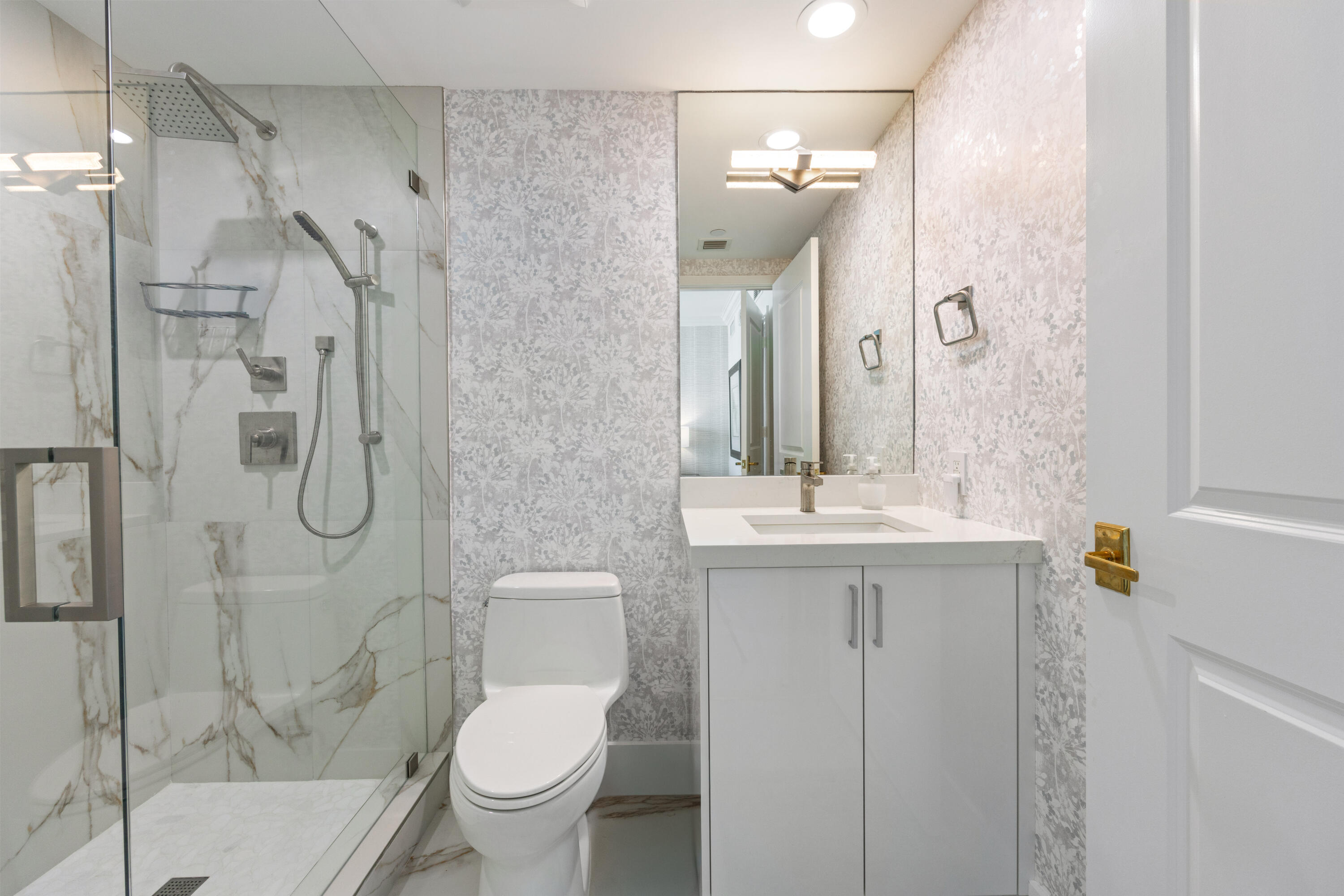 3101 S Ocean #901, Hollywood FL 33019