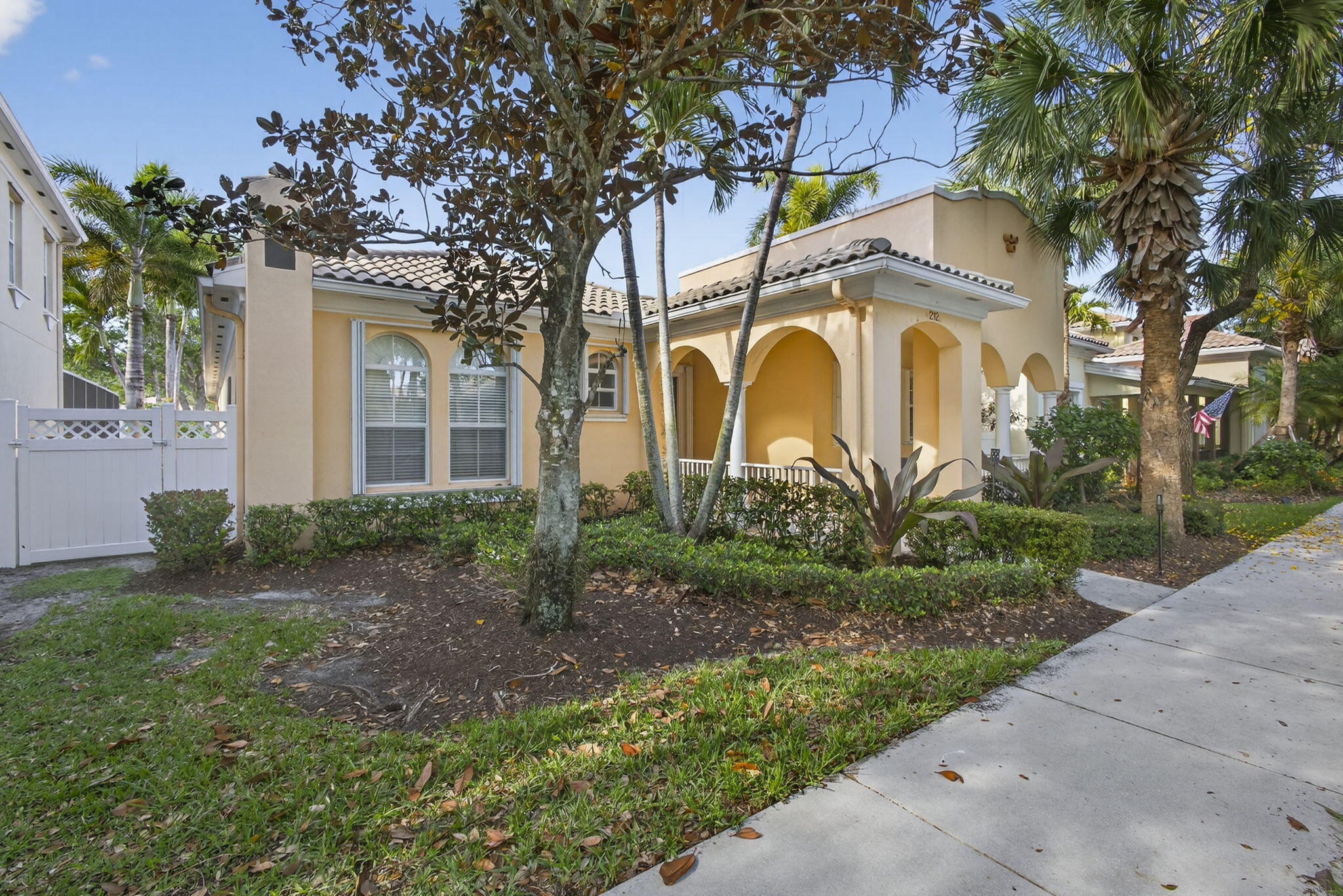 212 Florence, Jupiter FL 33458