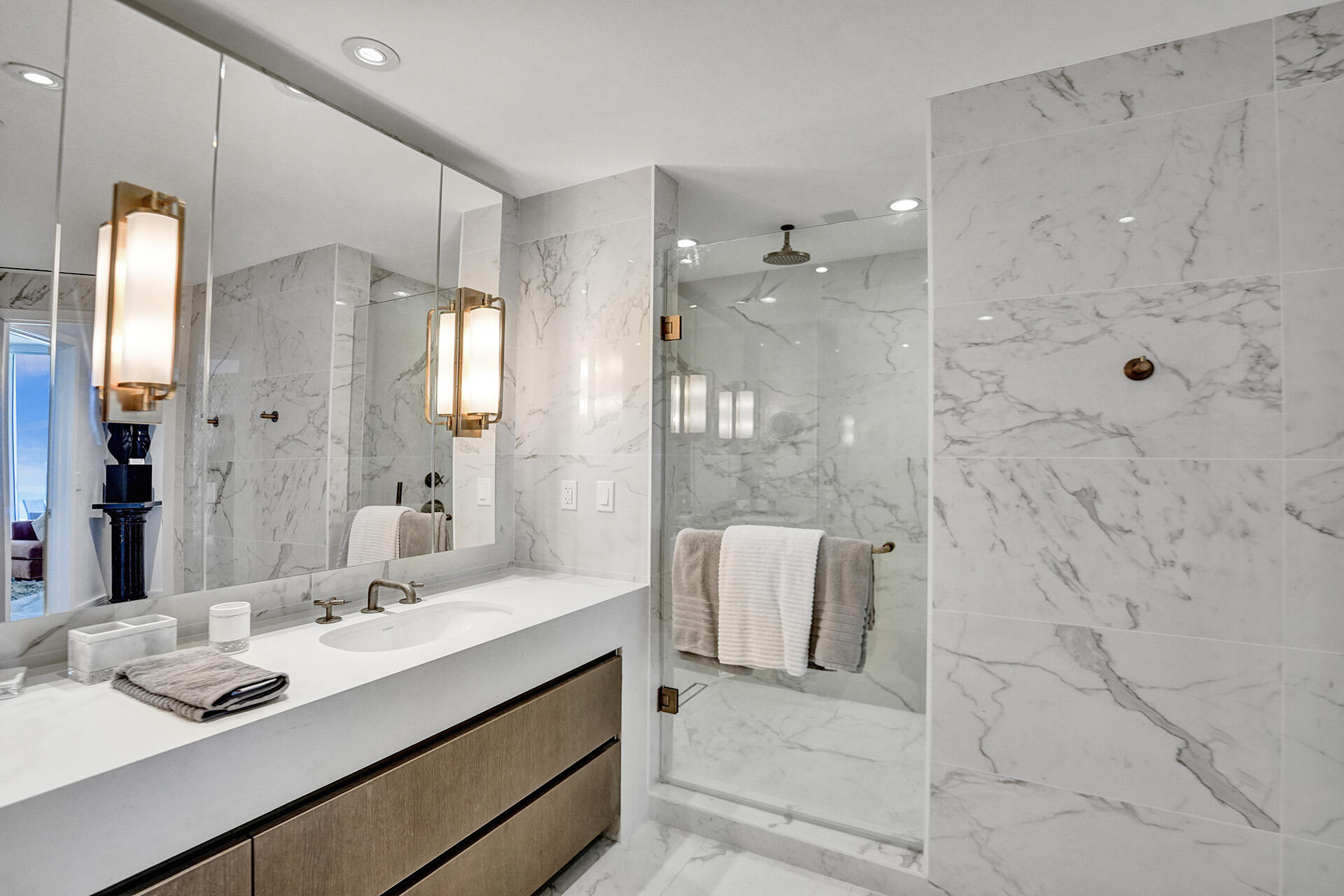 525 N Fort Lauderdale Beach #703, Fort Lauderdale FL 33304