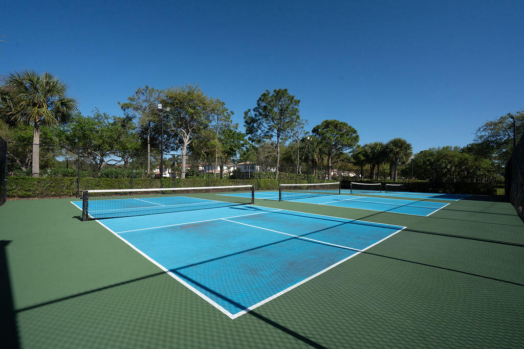 318 September, Palm Beach Gardens FL 33410
