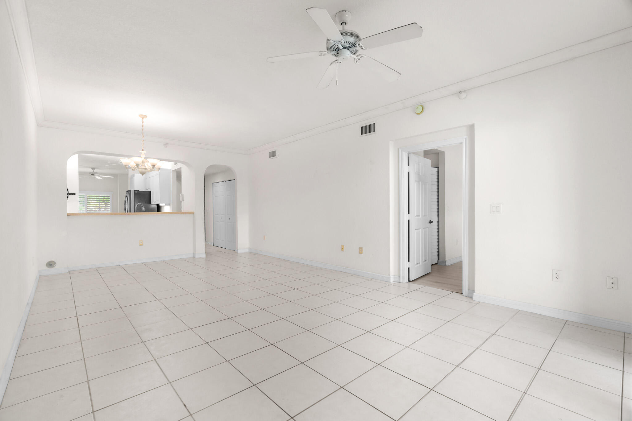 7623 Southampton #102, Tamarac FL 33321